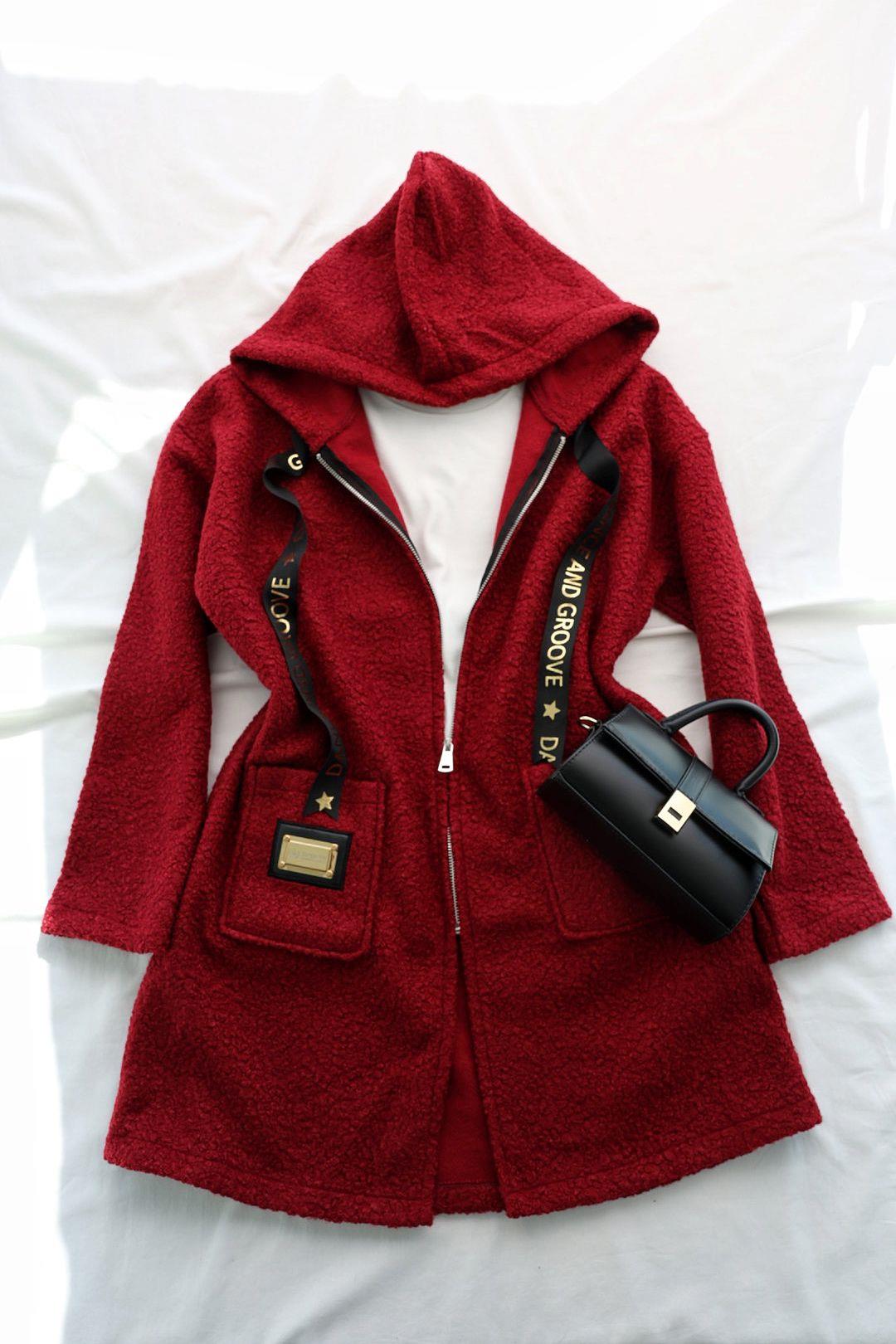 MontBuklet Armalı Kapşonlu Kaban