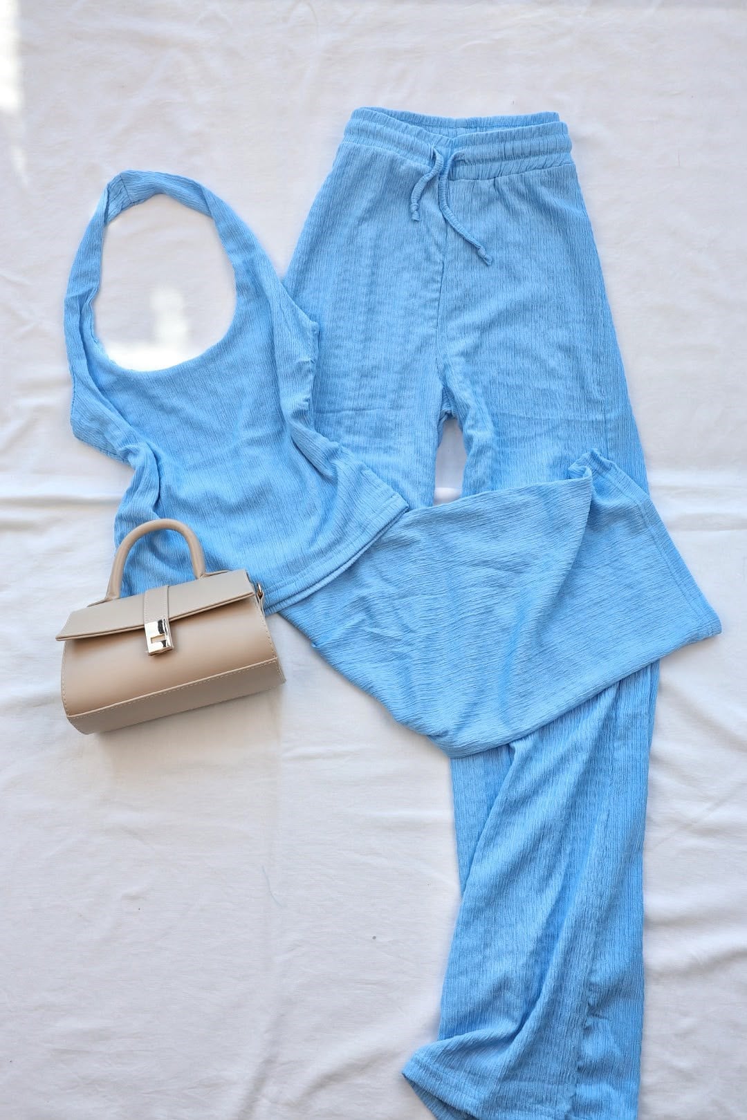 Pantolon TakımBoyun Geçmeli Crop Pantolon Takım