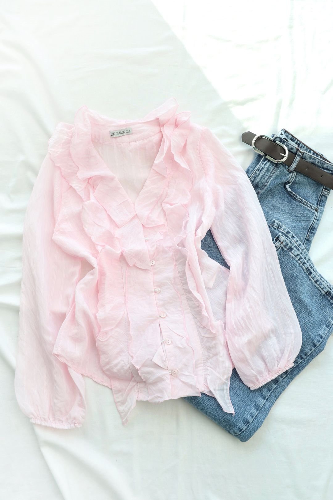 GömlekÖnü FırfırlI Gömlek