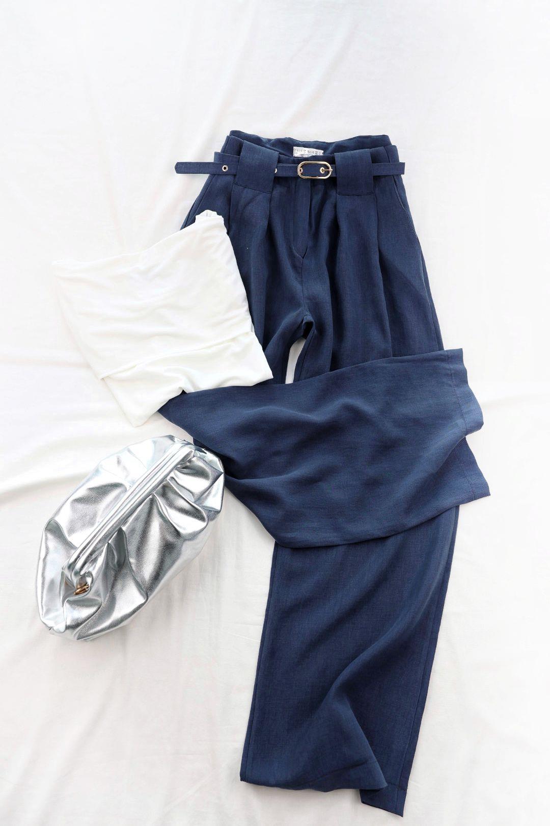 PantolonÖnü Pileli Kemerli Pantolon