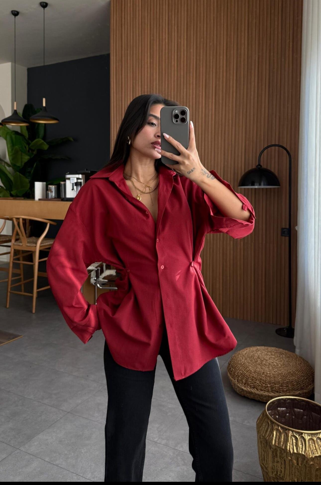 Tasarım Belden Oturtmalı Belden Düğmeli Poplin Gömlek