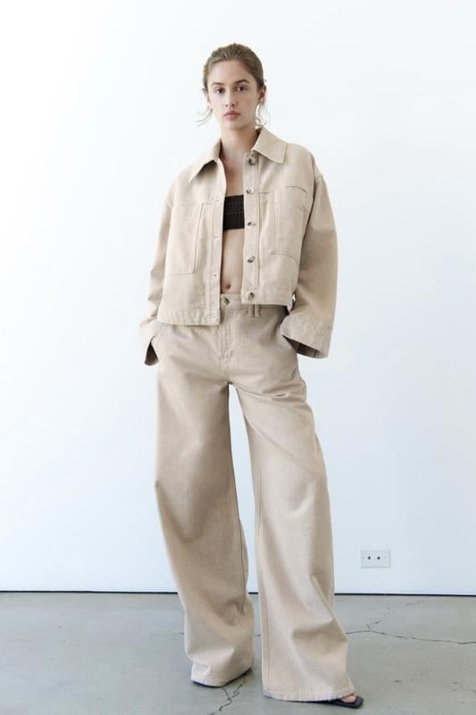 Zr Cep Detaylı Bej Denim Ceket