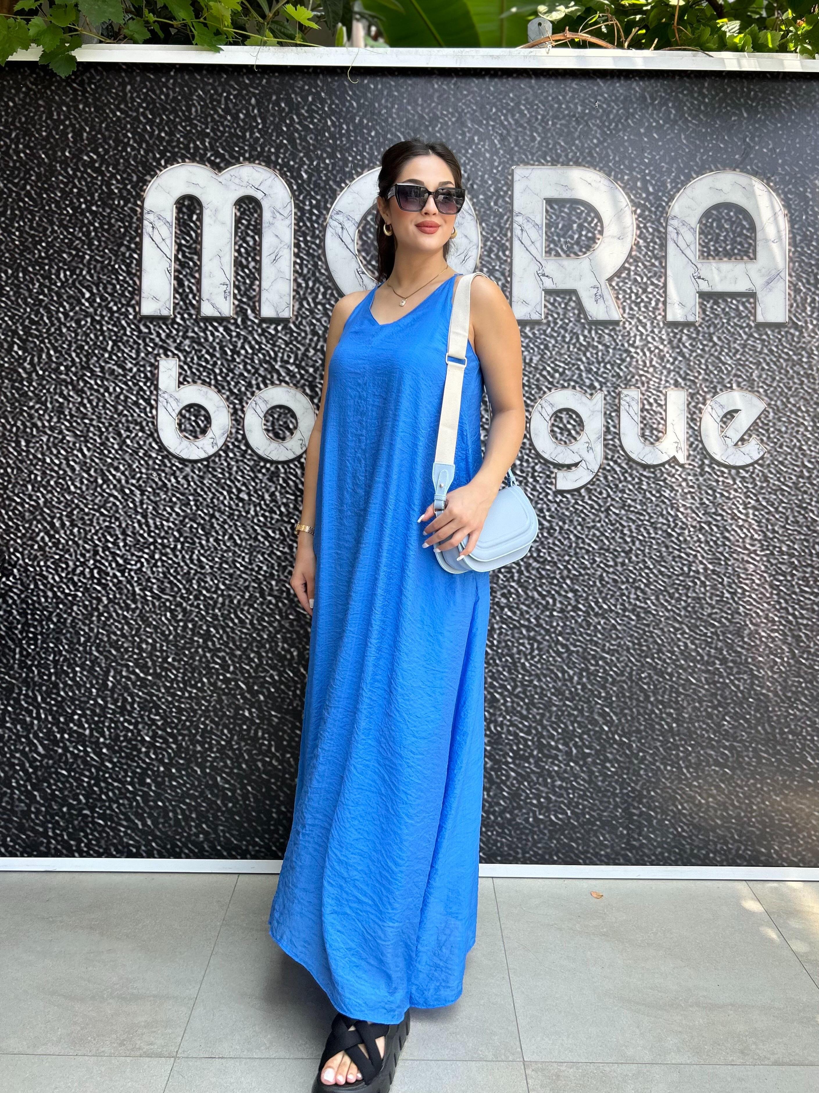 MAVİİPASKILIELBİSE