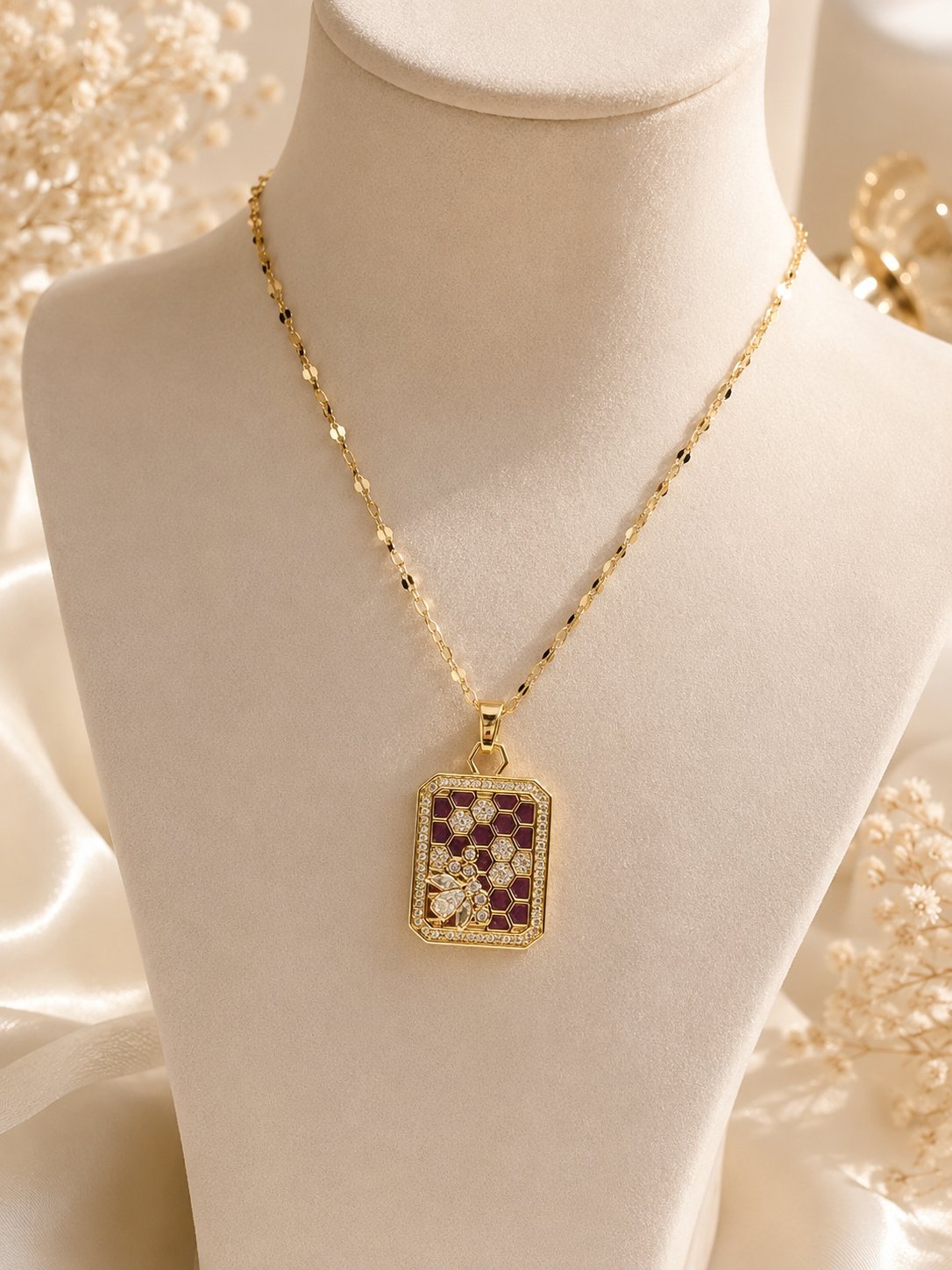 GOLD ÖZEL SERİ PETEKLİ ARI KOLYE