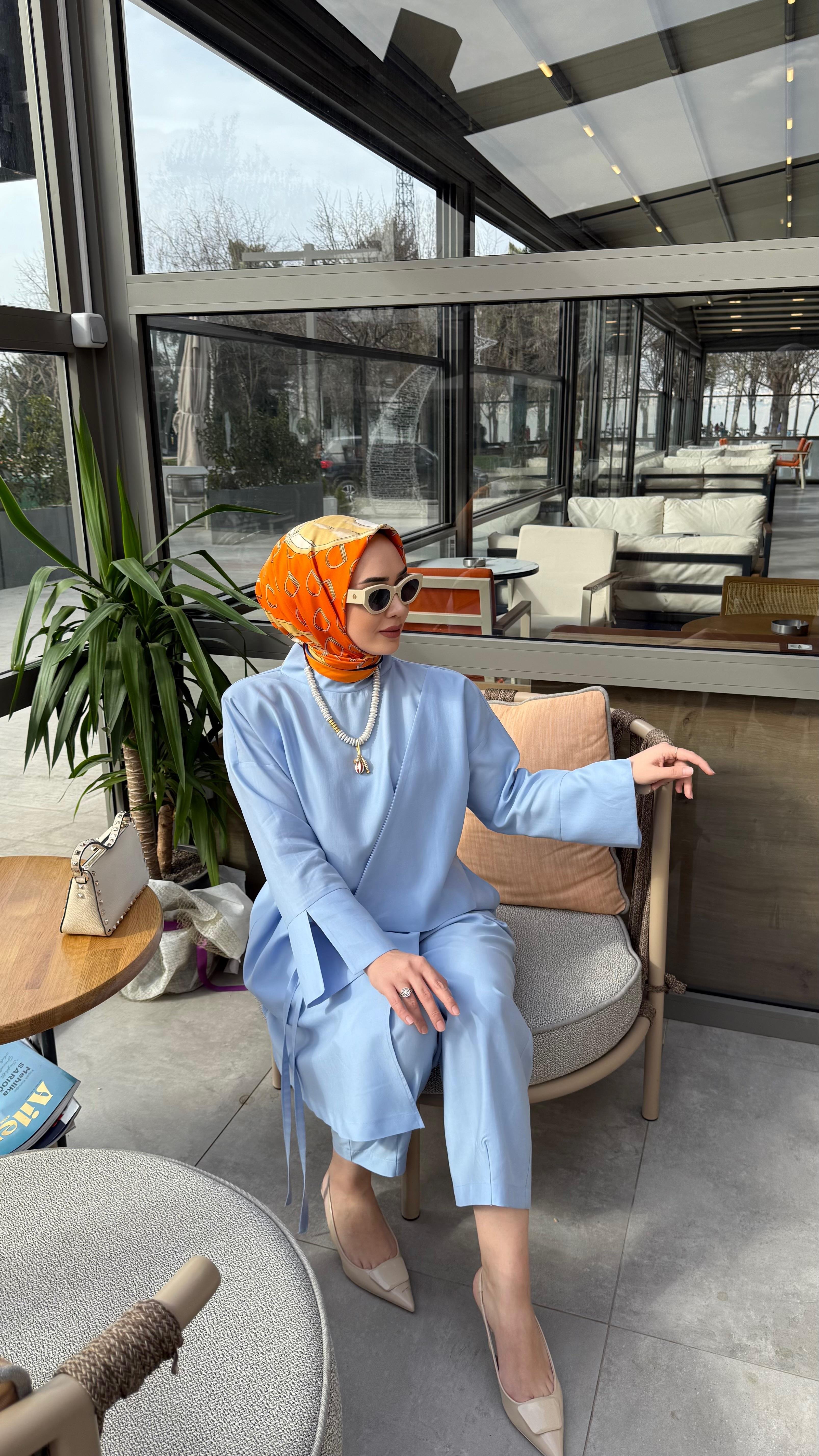 Elana takım mavi