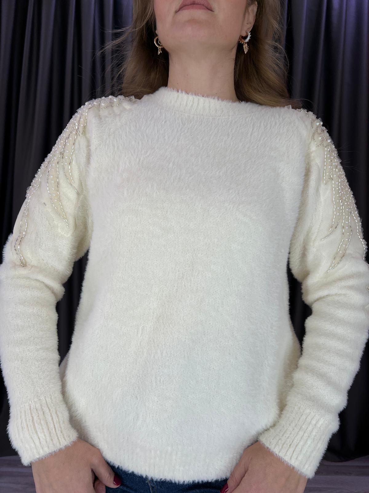 Kanat İşlemeli Sakallı Standart Beden Ekru Kazak