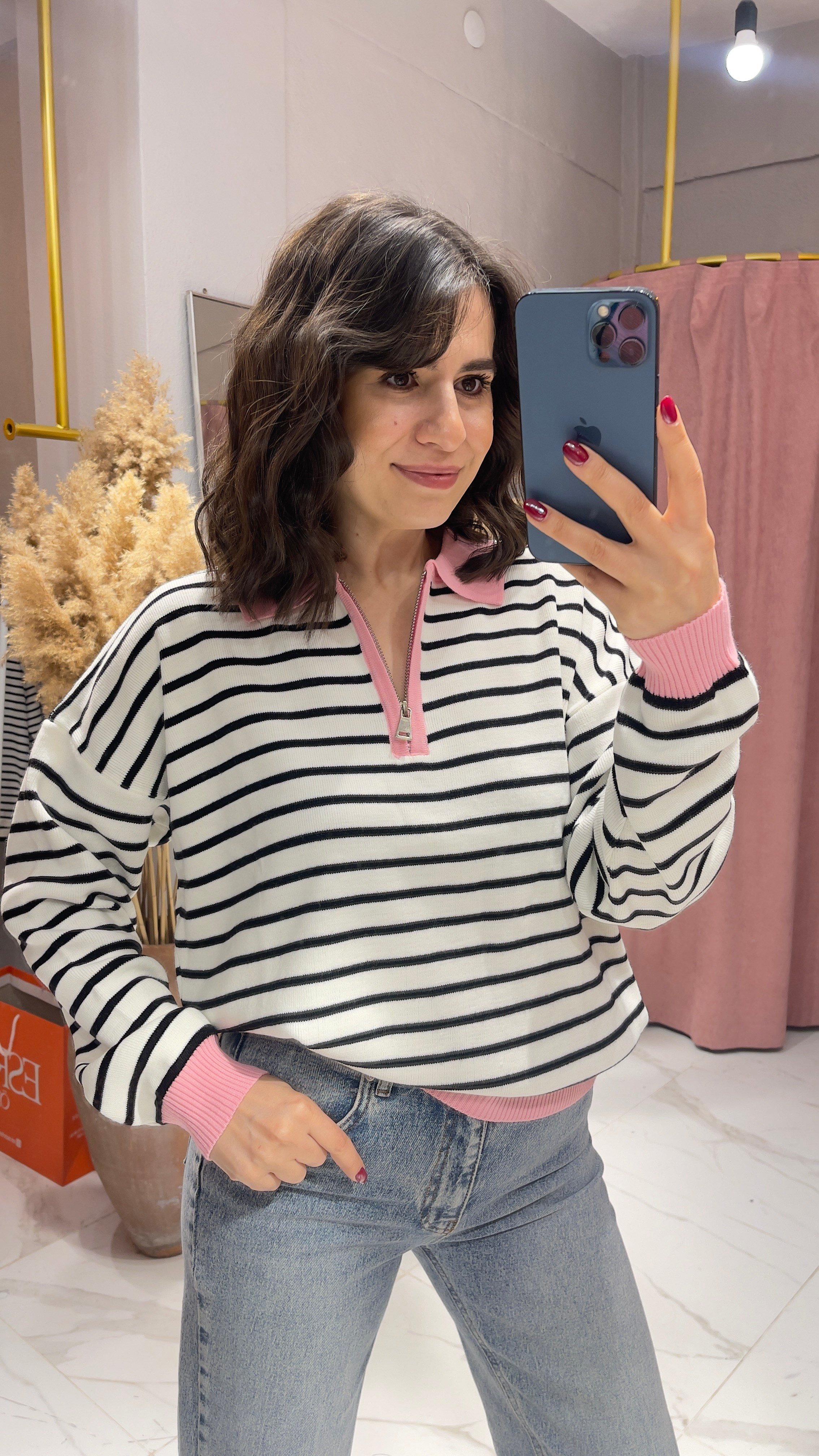 YAKA VE KOL DETAYLI ÇİZGİLİ TRİKO KAZAK-PEMBE