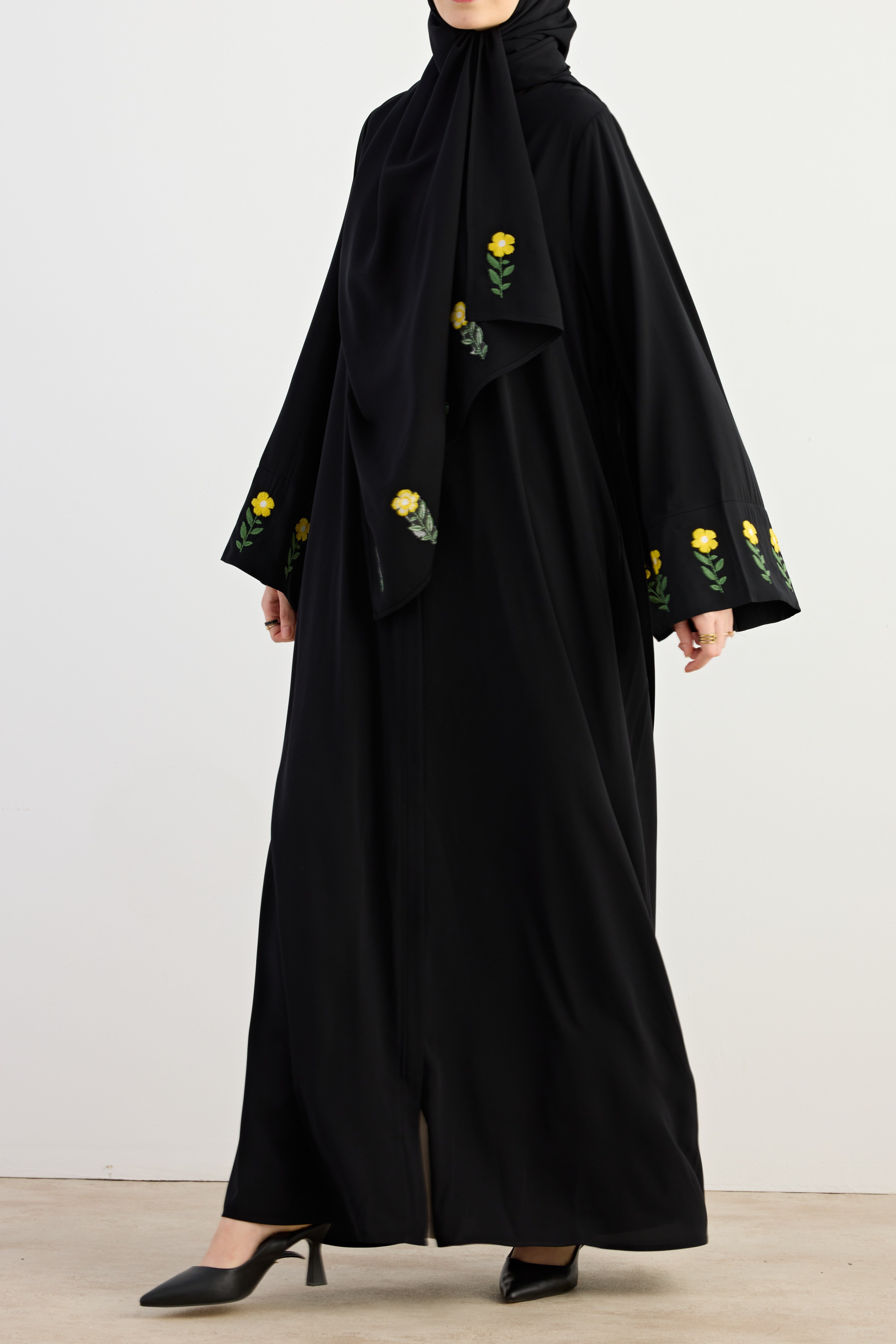 Ande Tesettür, Sarı Papatya Nakışlı Abaya, Sarı Papatya Nakışlı Abaya - Siyah