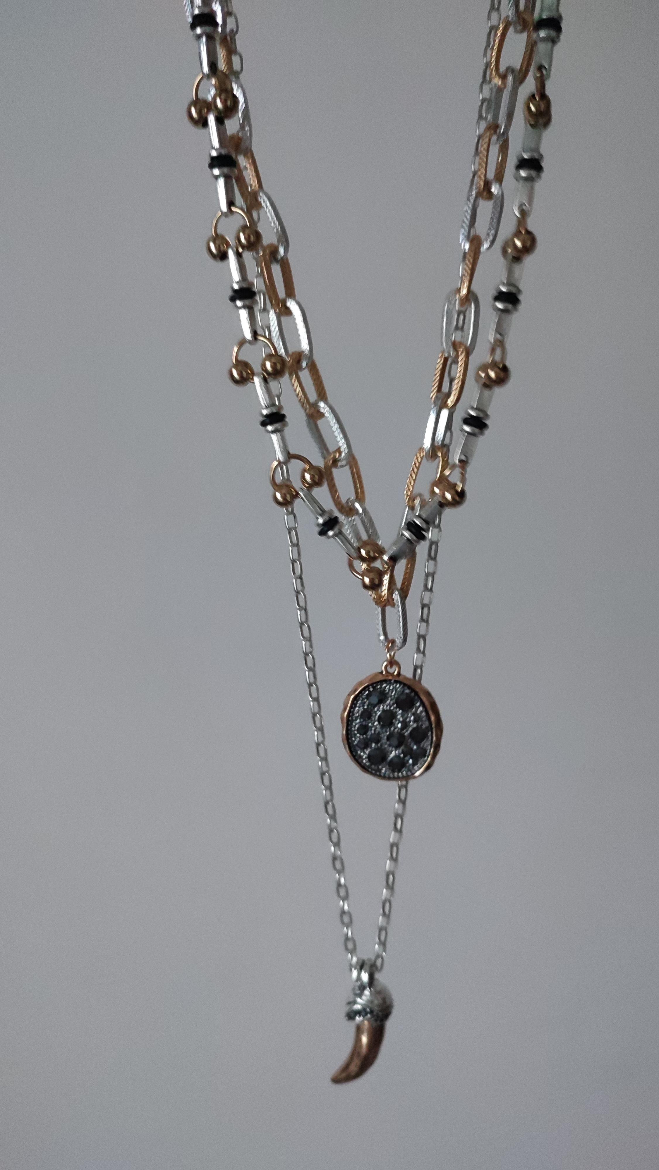 MARKA MODEL ÜÇLÜ KOLYE