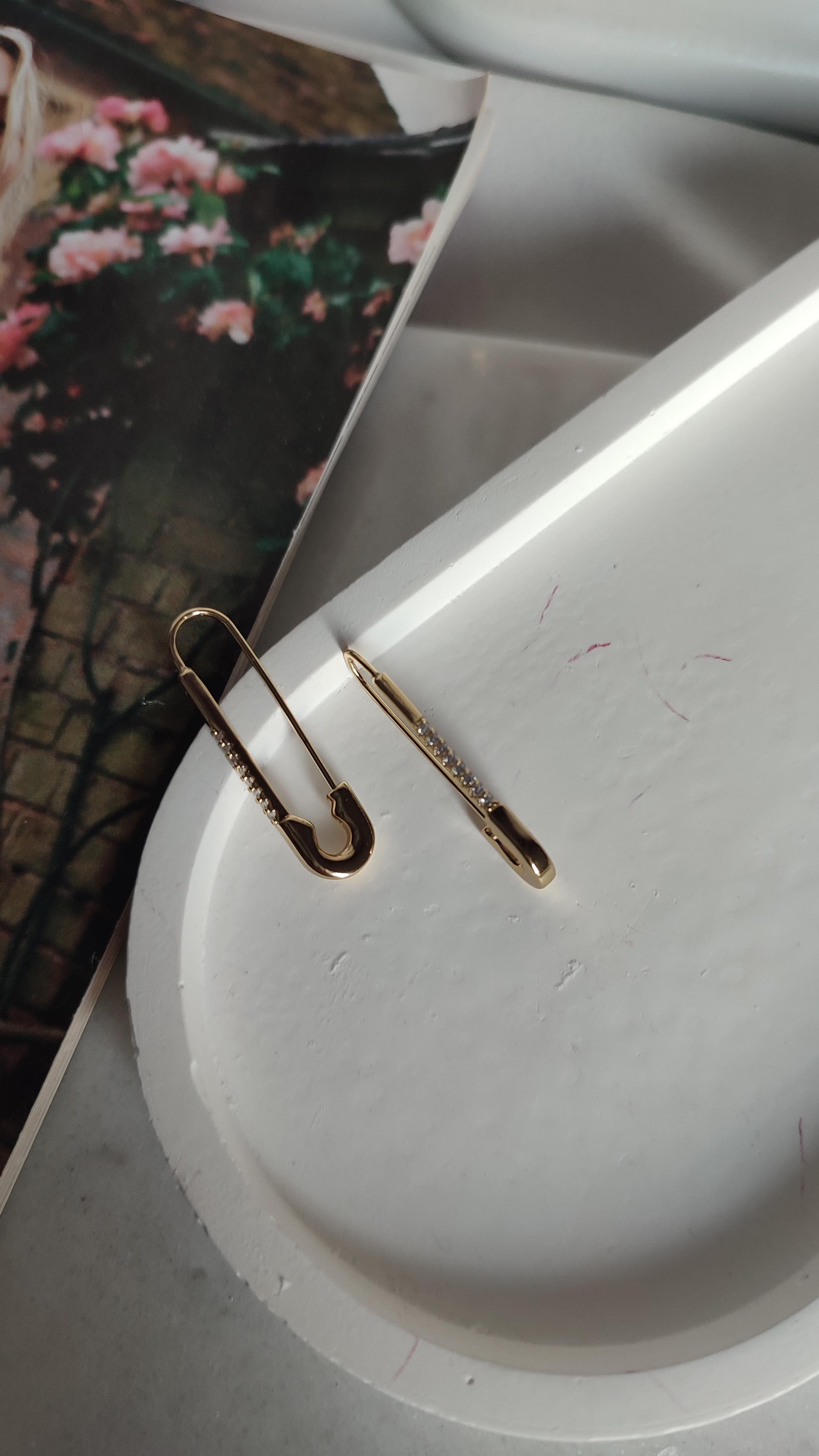 XP GOLD ÇENGELLİ İĞNE KÜPE 