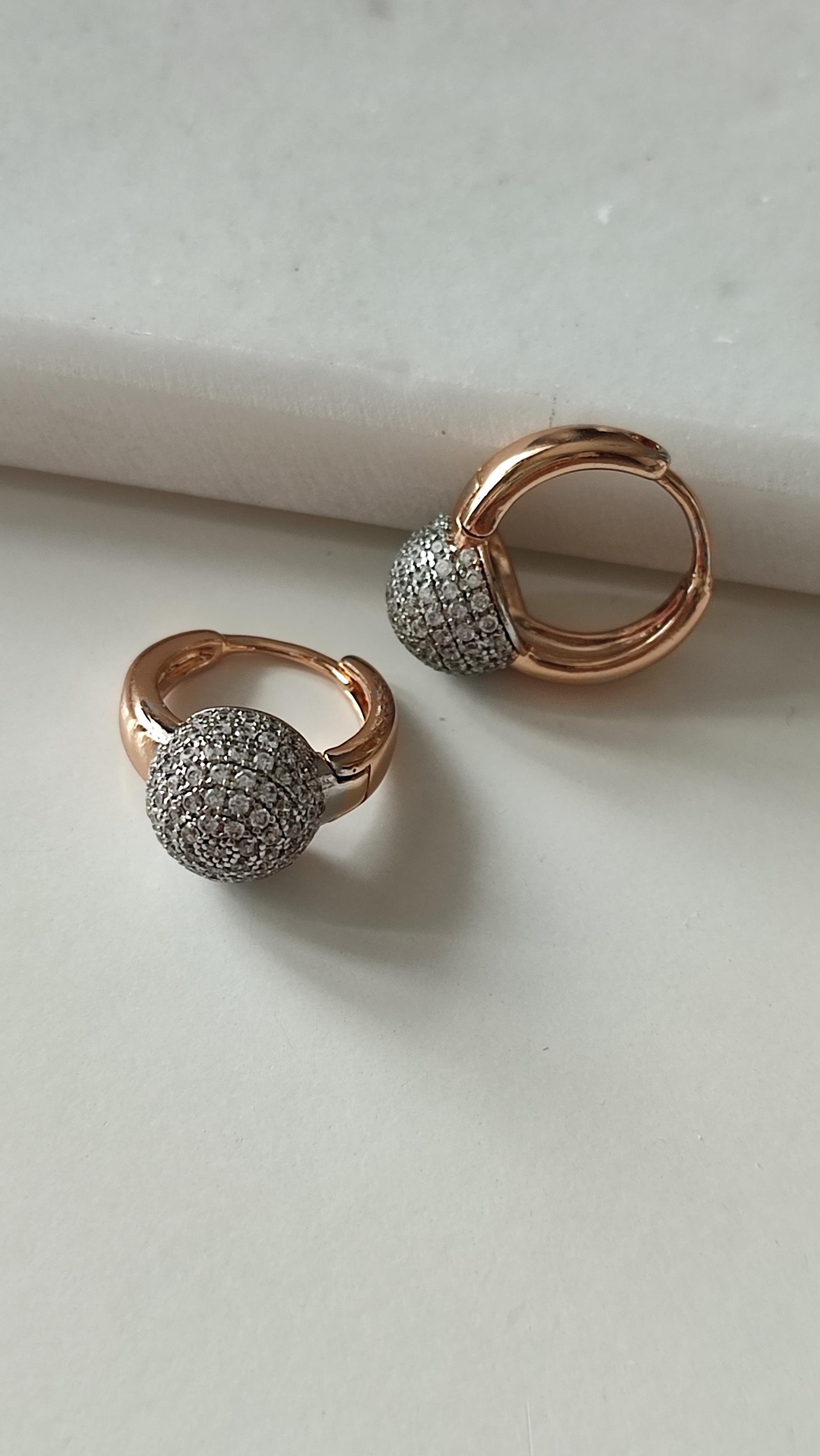 XP ROSE GOLD TAŞLI TOPCUKLU HALKA KÜPE 