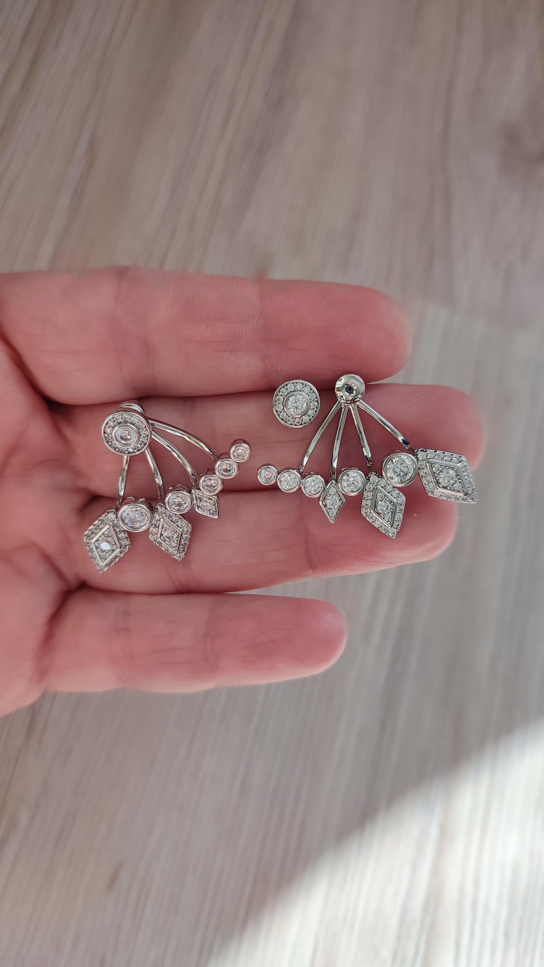XP SİLVER ÇOKLU GÖRÜNÜMLÜ TAŞLI KÜPE 