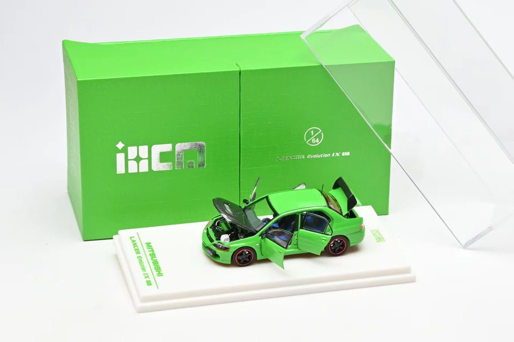 IHCM 1:64 MITSUBISHI LANCER EVIUTION IX GSR GREEN