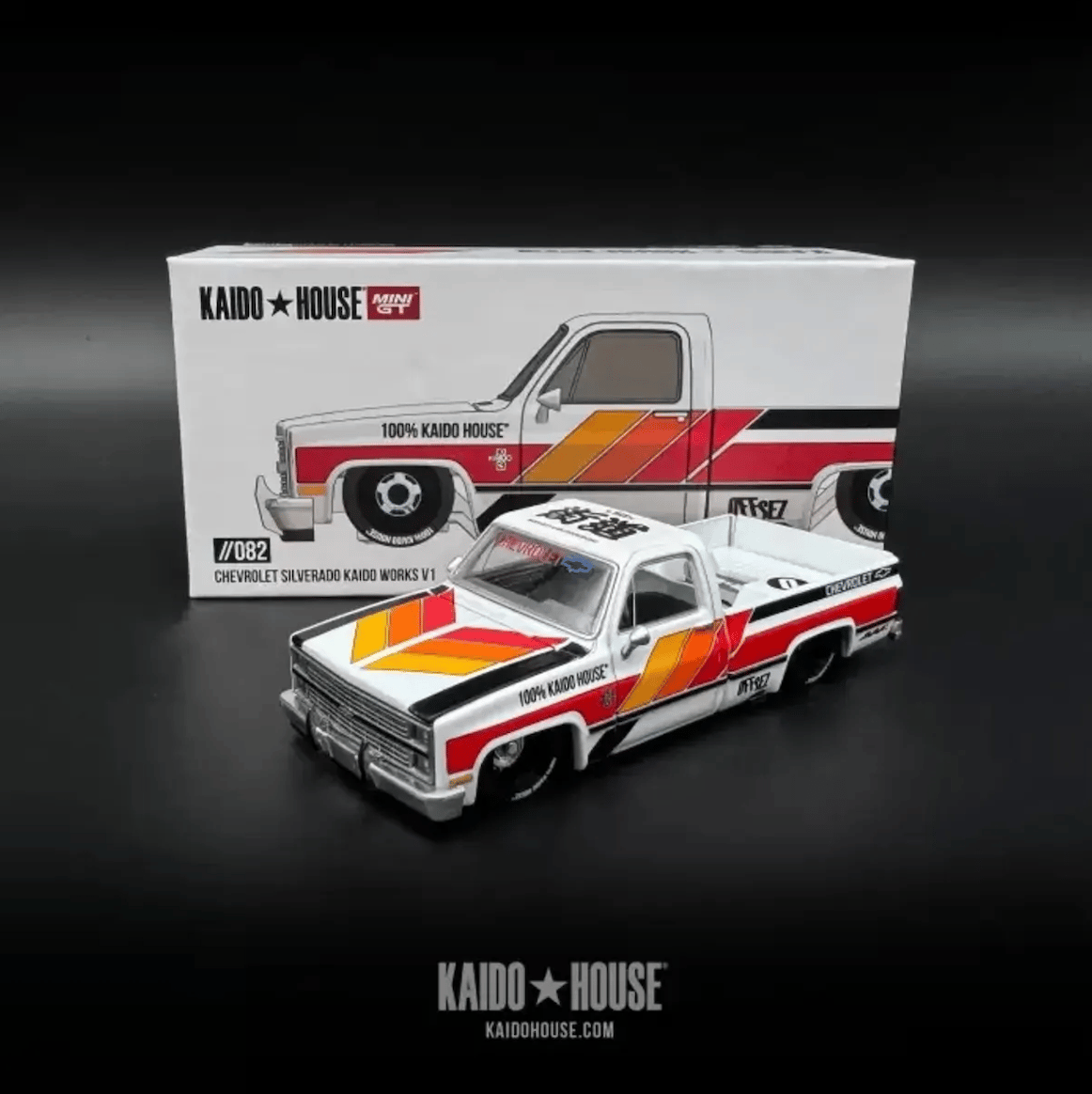 Mini GT Kaido House Chevrolet Silverado KAIDO WORKS V1 - 082