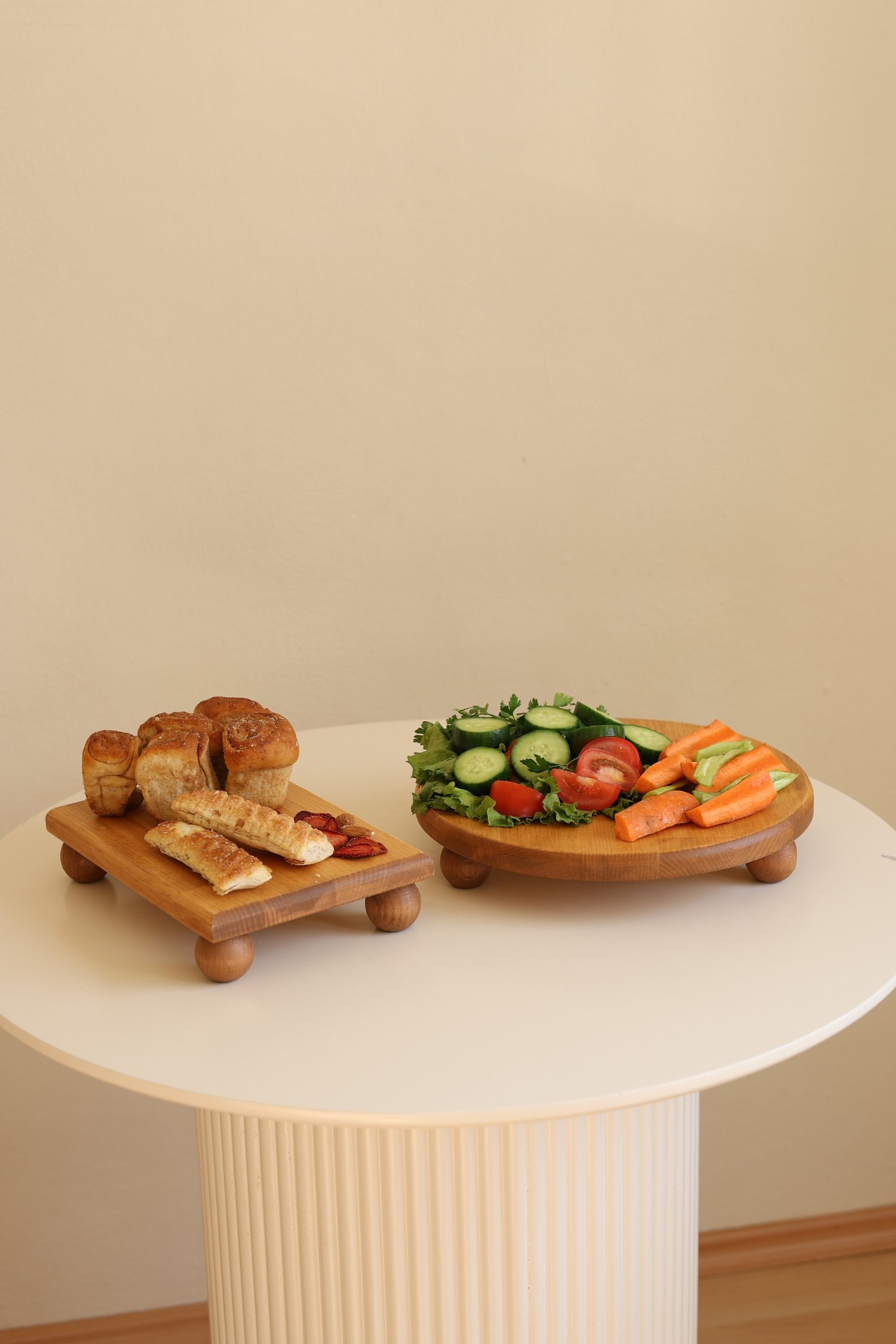 2 Li Risus Top Ayaklı 29 Cm Ve 17x25 Cm Ahşap Dikdörtgen Pasta Sunum Servis Tabağı Seti