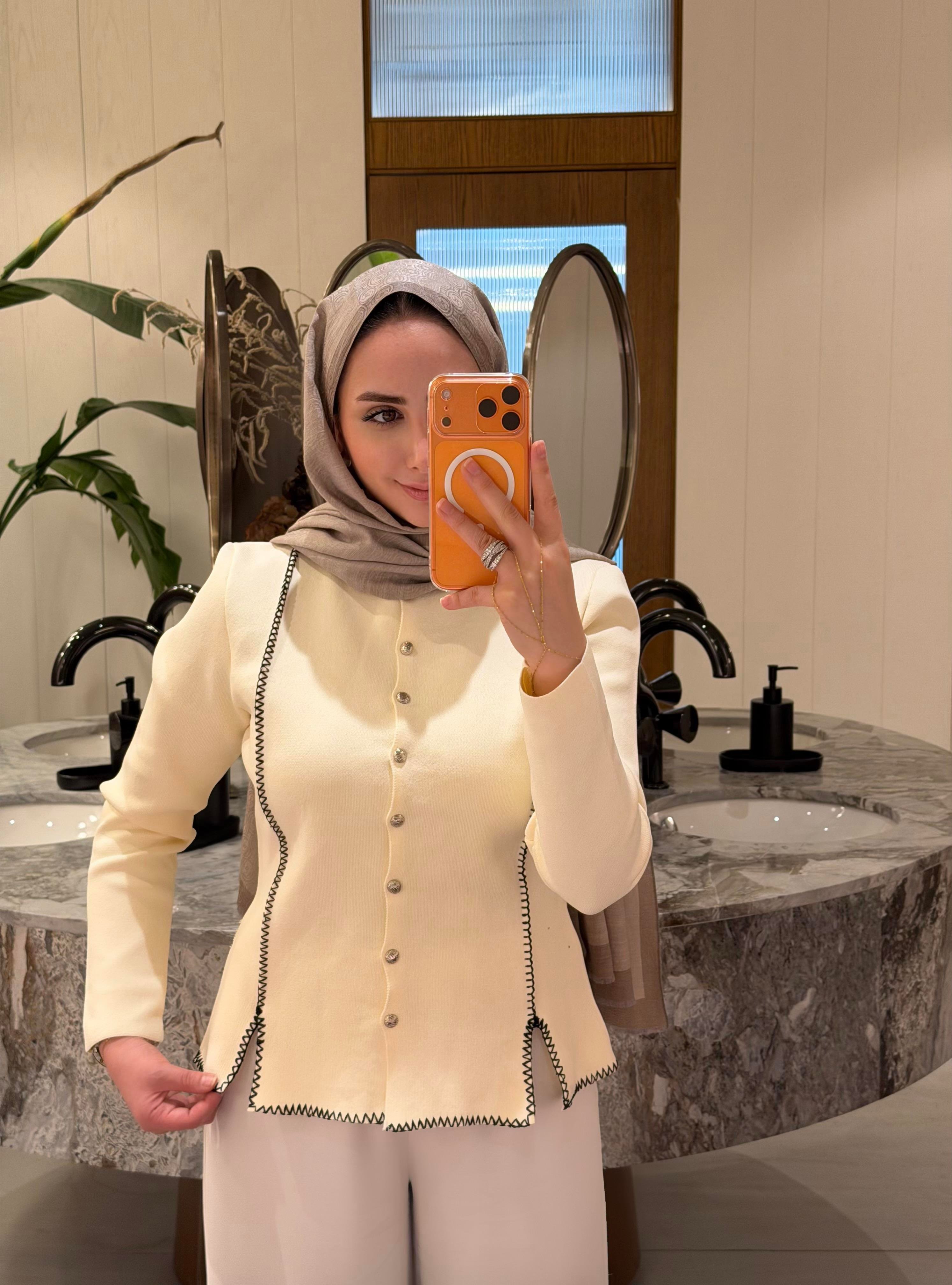 DİKİŞ DETAYLI TRİKO HIRKA