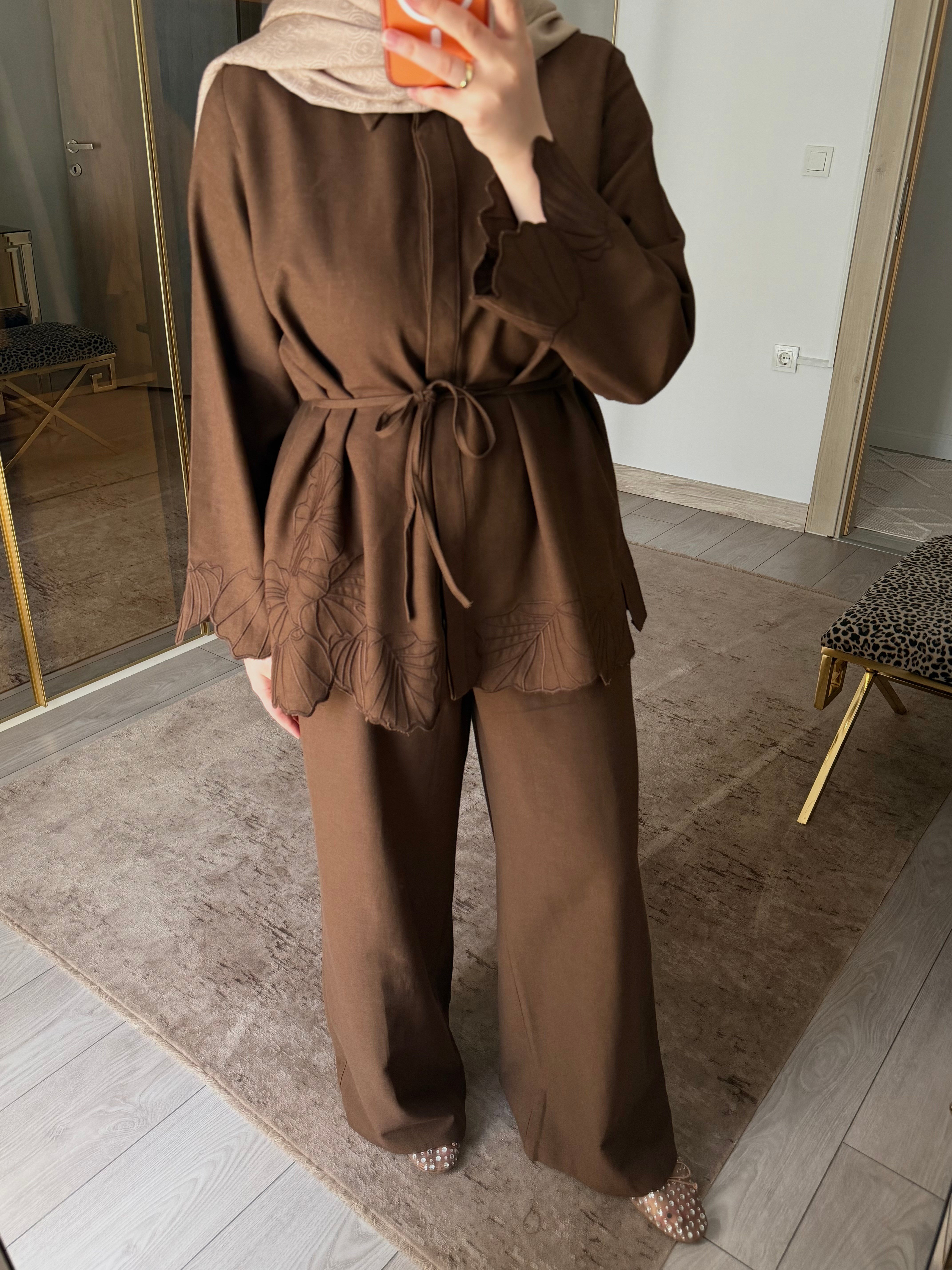 DORA NAKIŞ DETAYLI İKİLİ TAKIM KAHVE
