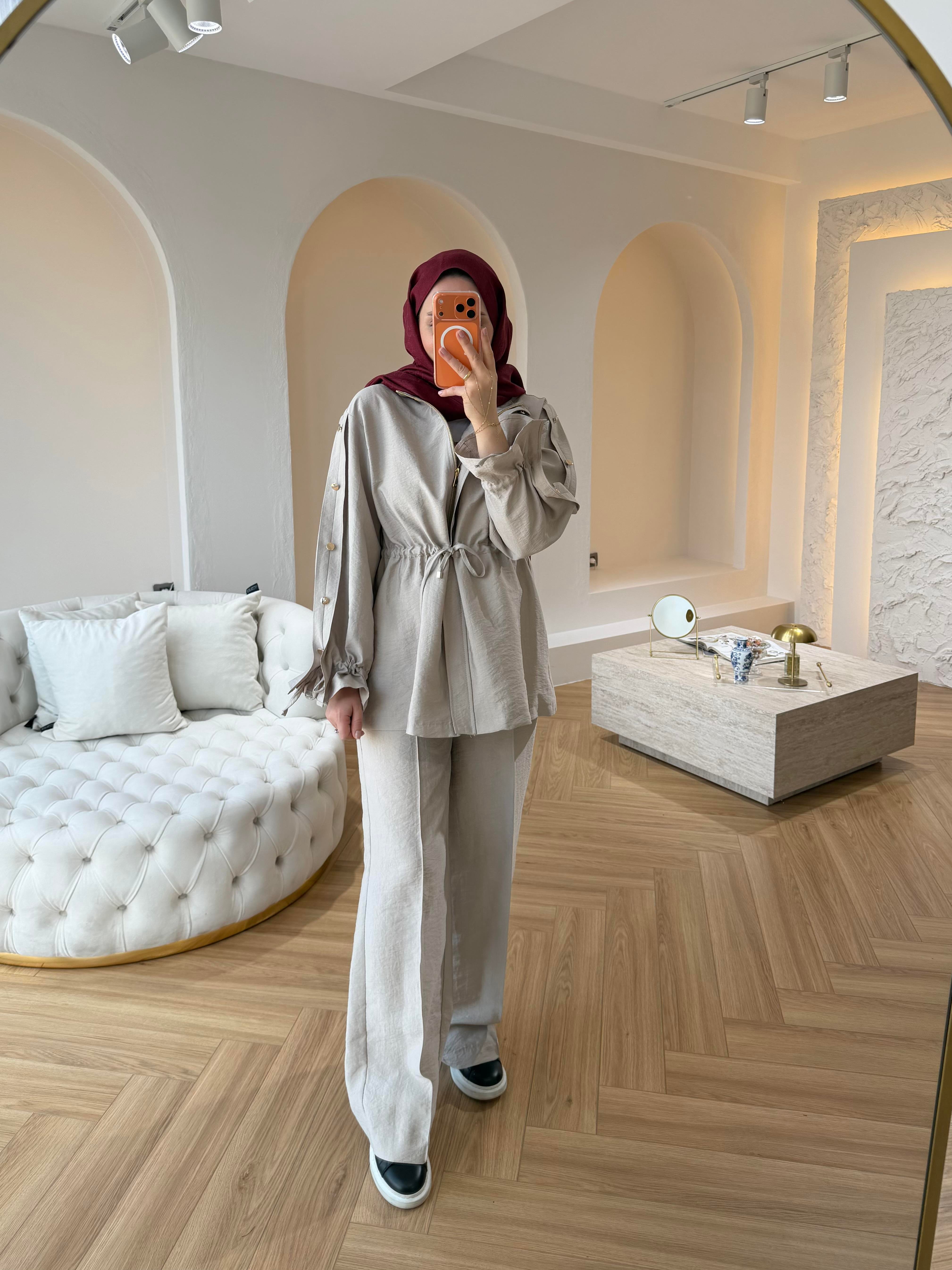 EVER KOLU DÜĞMELİ BÜZGÜ DETAYLI TAKIM