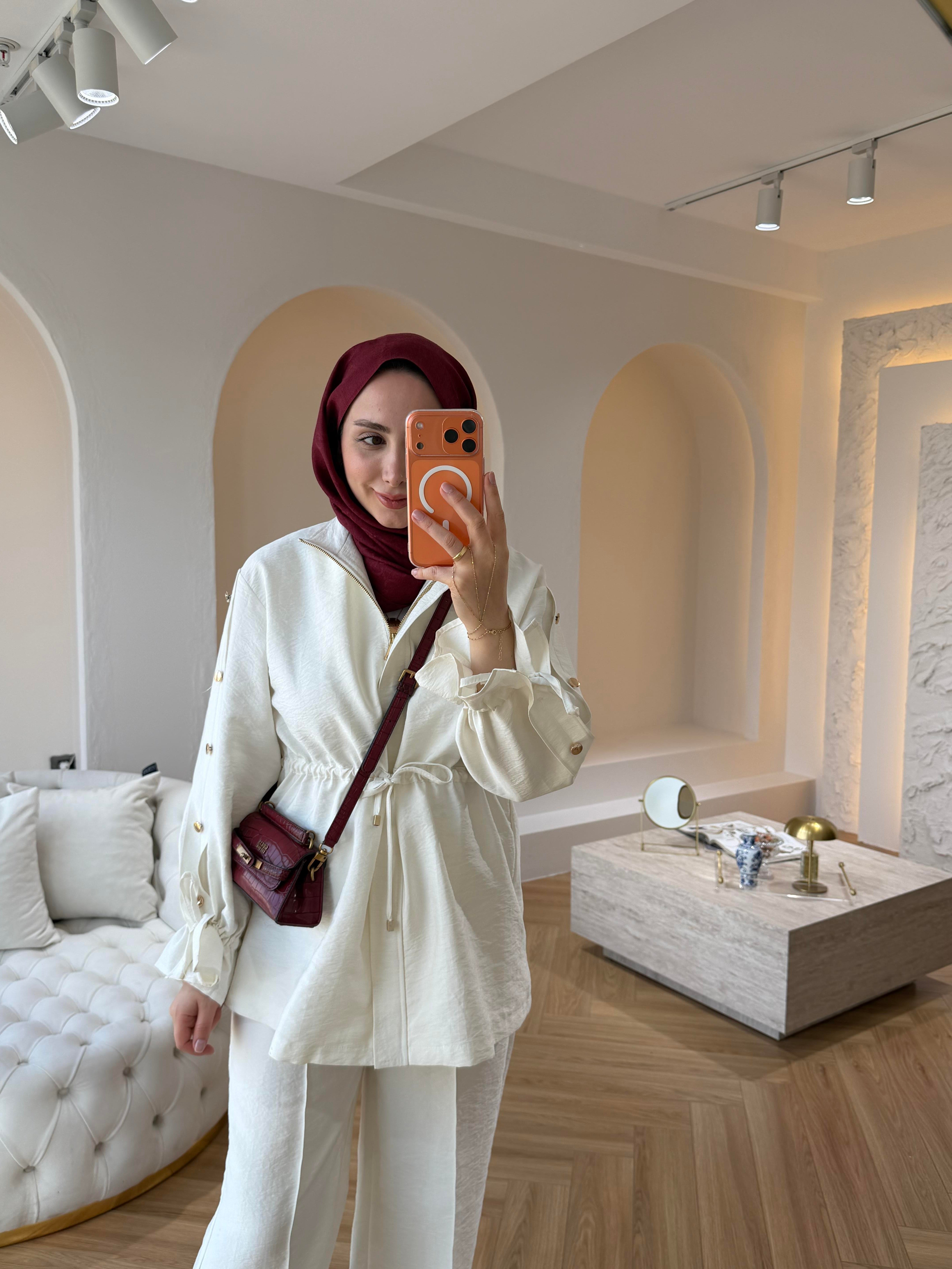 EVER KOLU DÜĞMELİ BÜZGÜ DETAYLI TAKIM