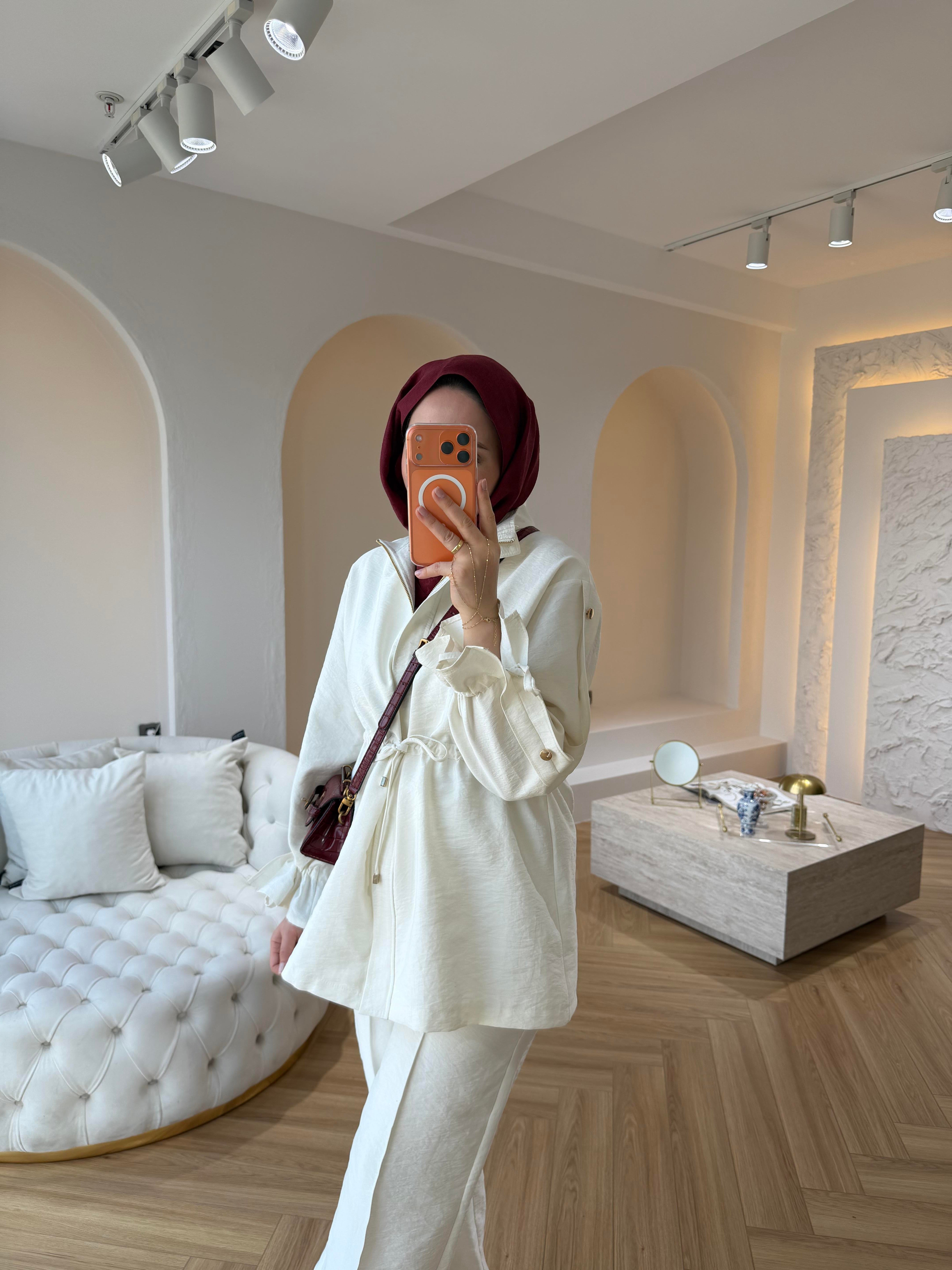 EVER KOLU DÜĞMELİ BÜZGÜ DETAYLI TAKIM