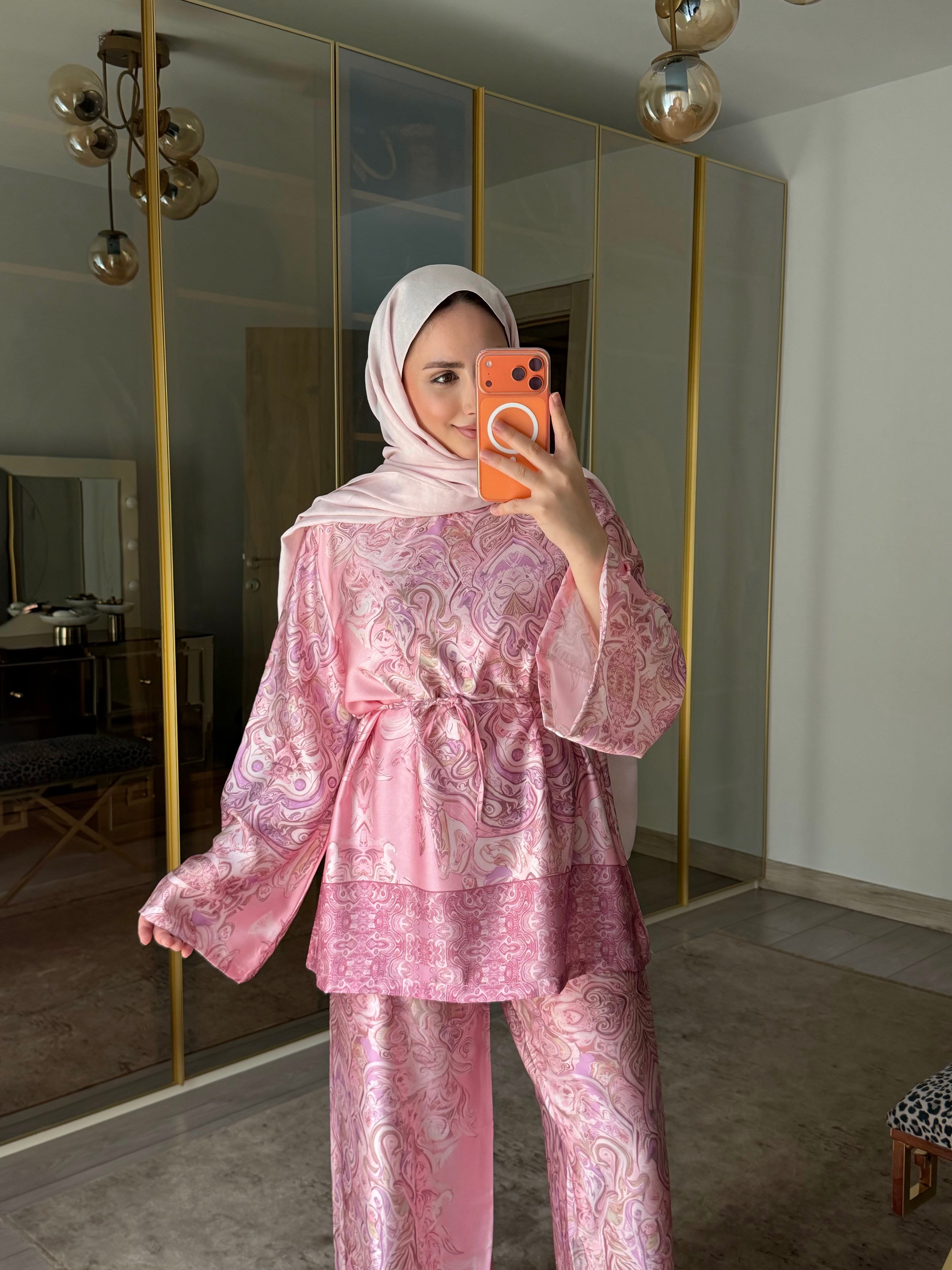 HUBB PEMBE DESENLİ SATEN TAKIM 