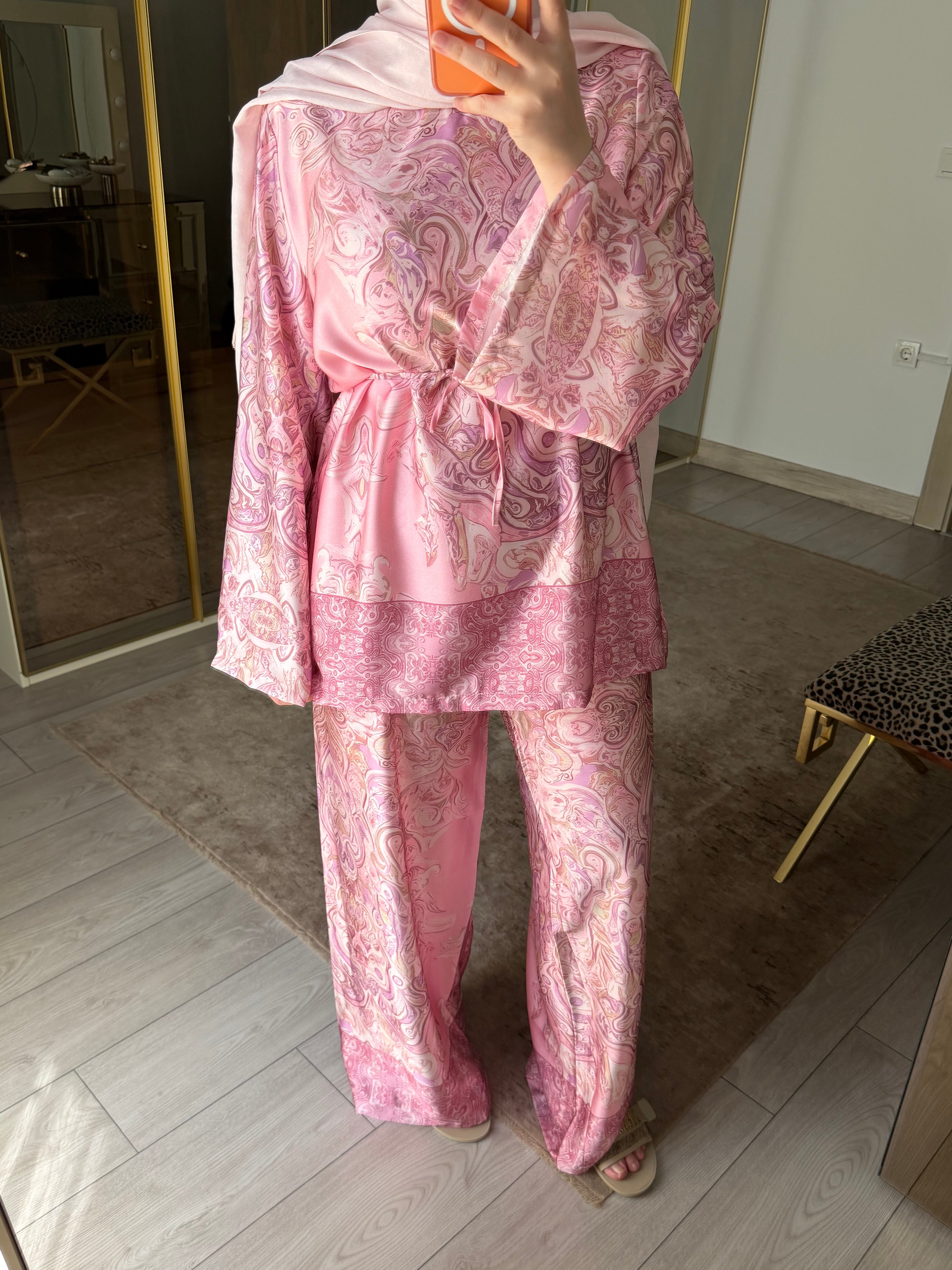 HUBB PEMBE DESENLİ SATEN TAKIM 