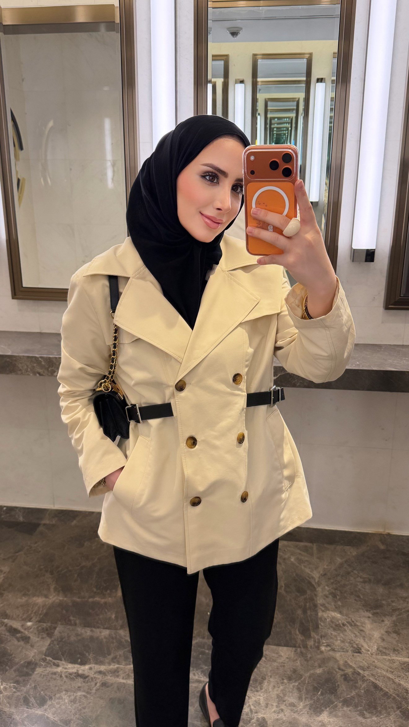 IPKYL MODEL KRUVAZE KEMERLİ TRENÇ BEJ