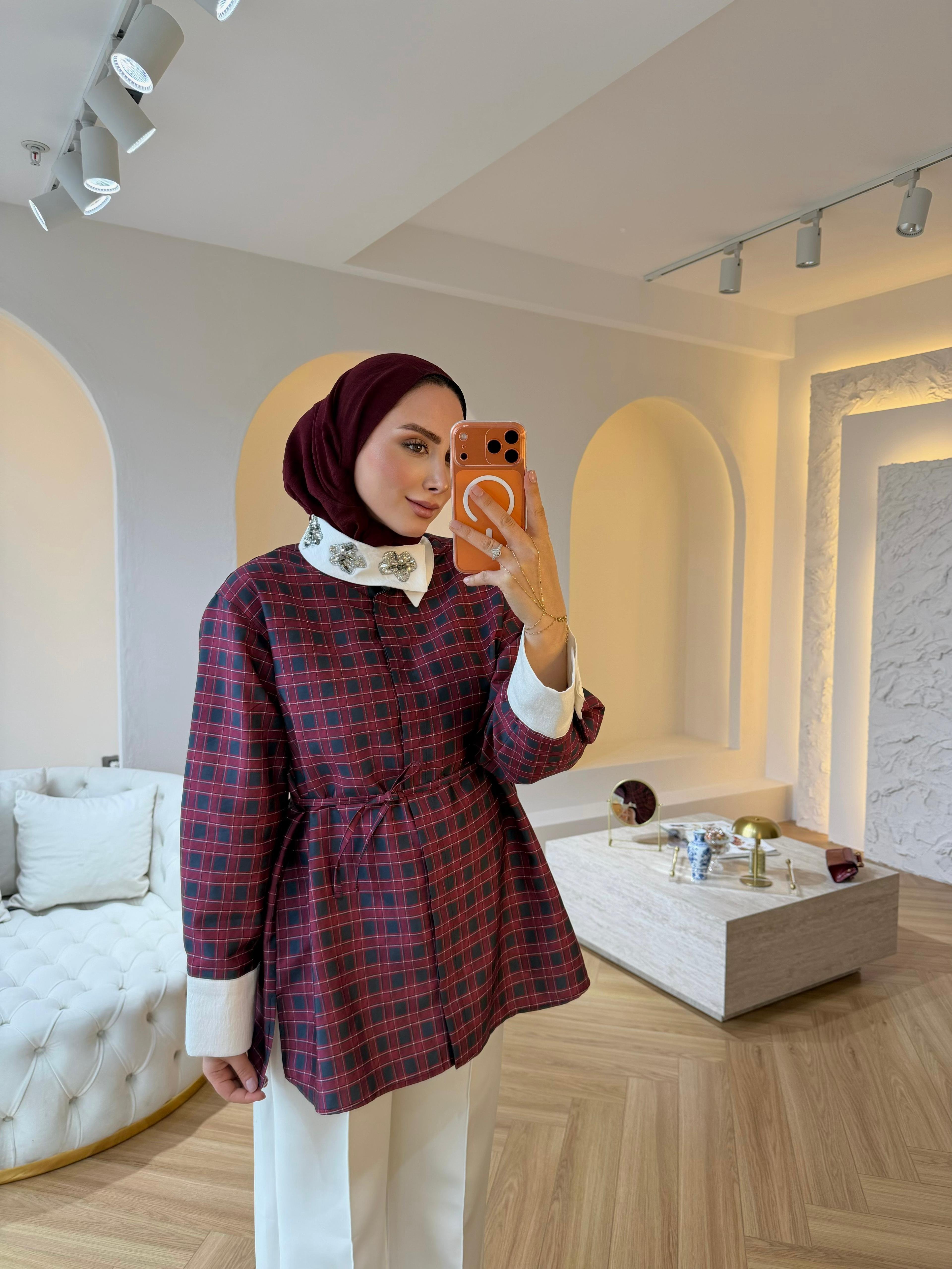İPKYL TAŞLI EKOSE GÖMLEK 
