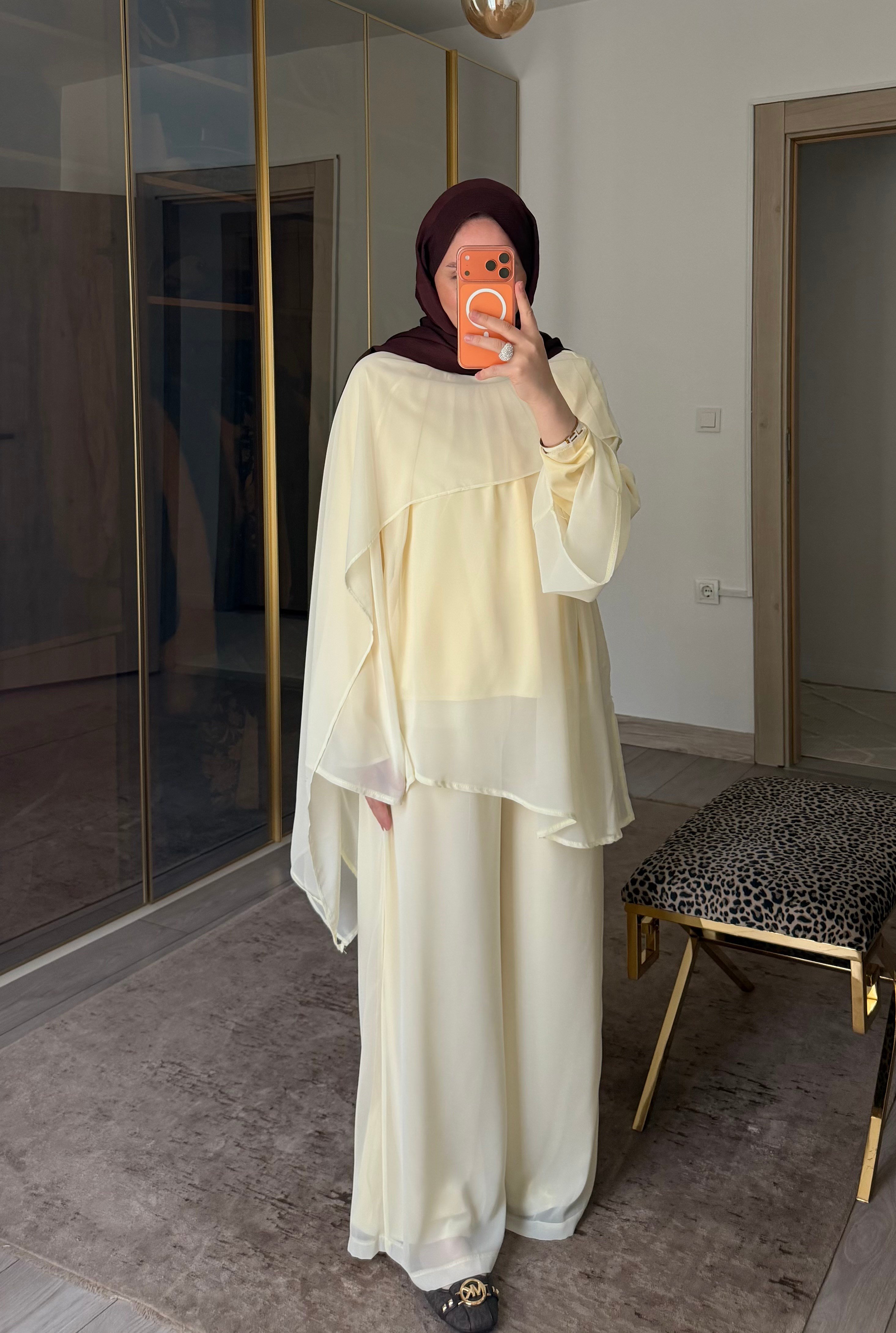KETY PELERİNLİ ŞİFON ŞIK TAKIM SARI