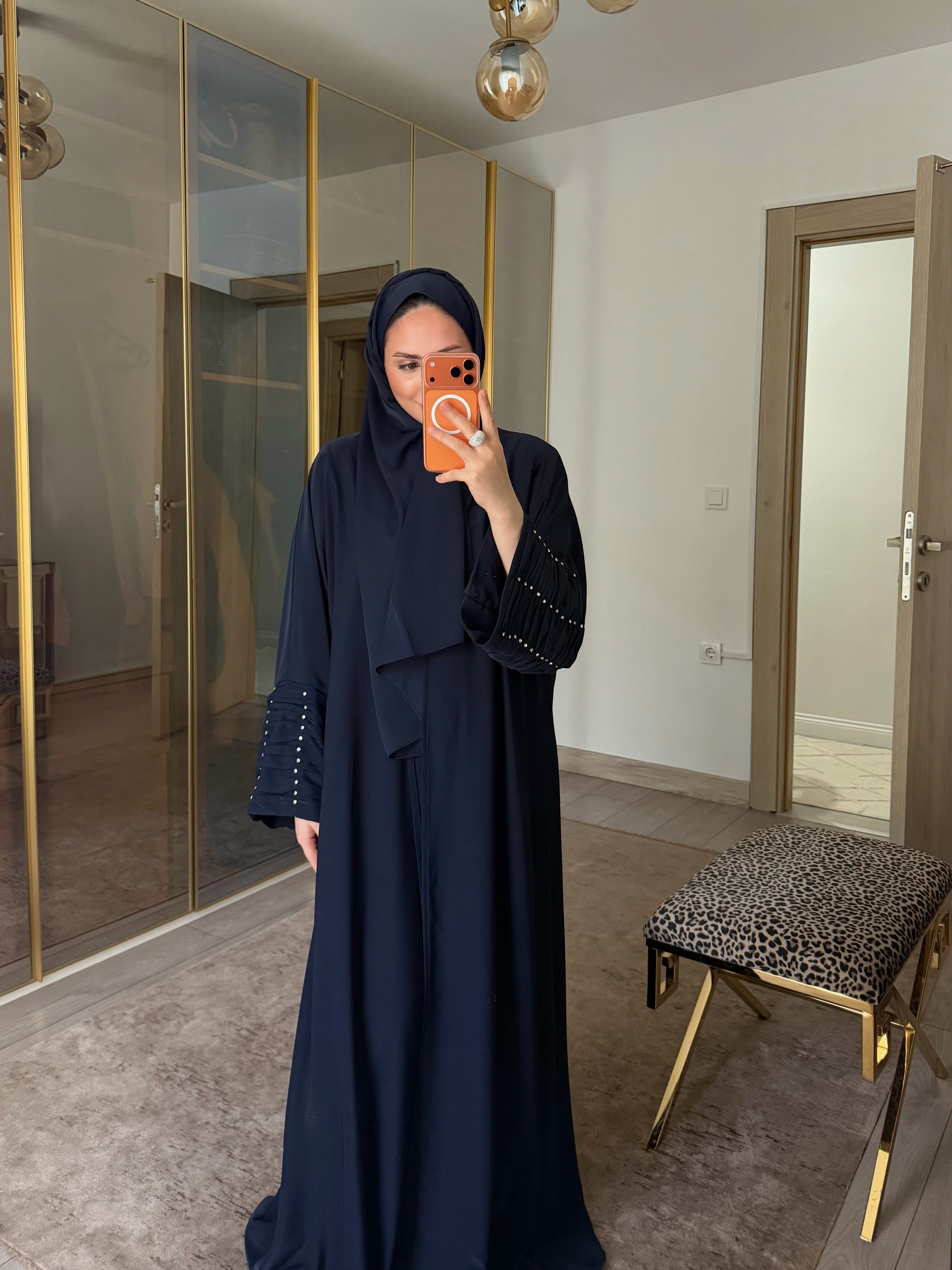 KOLLARI TAŞ BÜZGÜ DETAYLI ABAYA ŞAL SET 