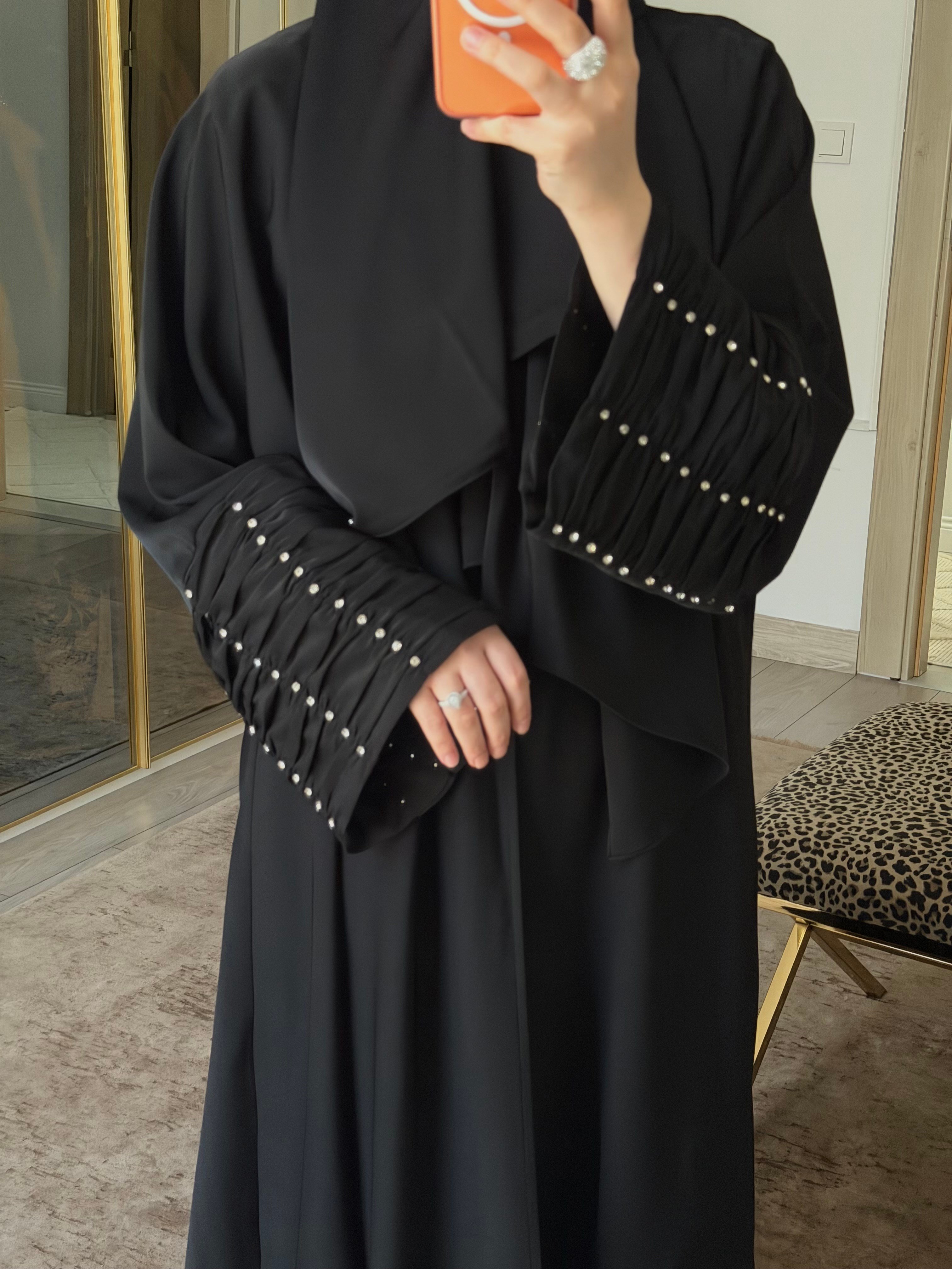 KOLLARI TAŞ BÜZGÜ DETAYLI ABAYA ŞAL SET 