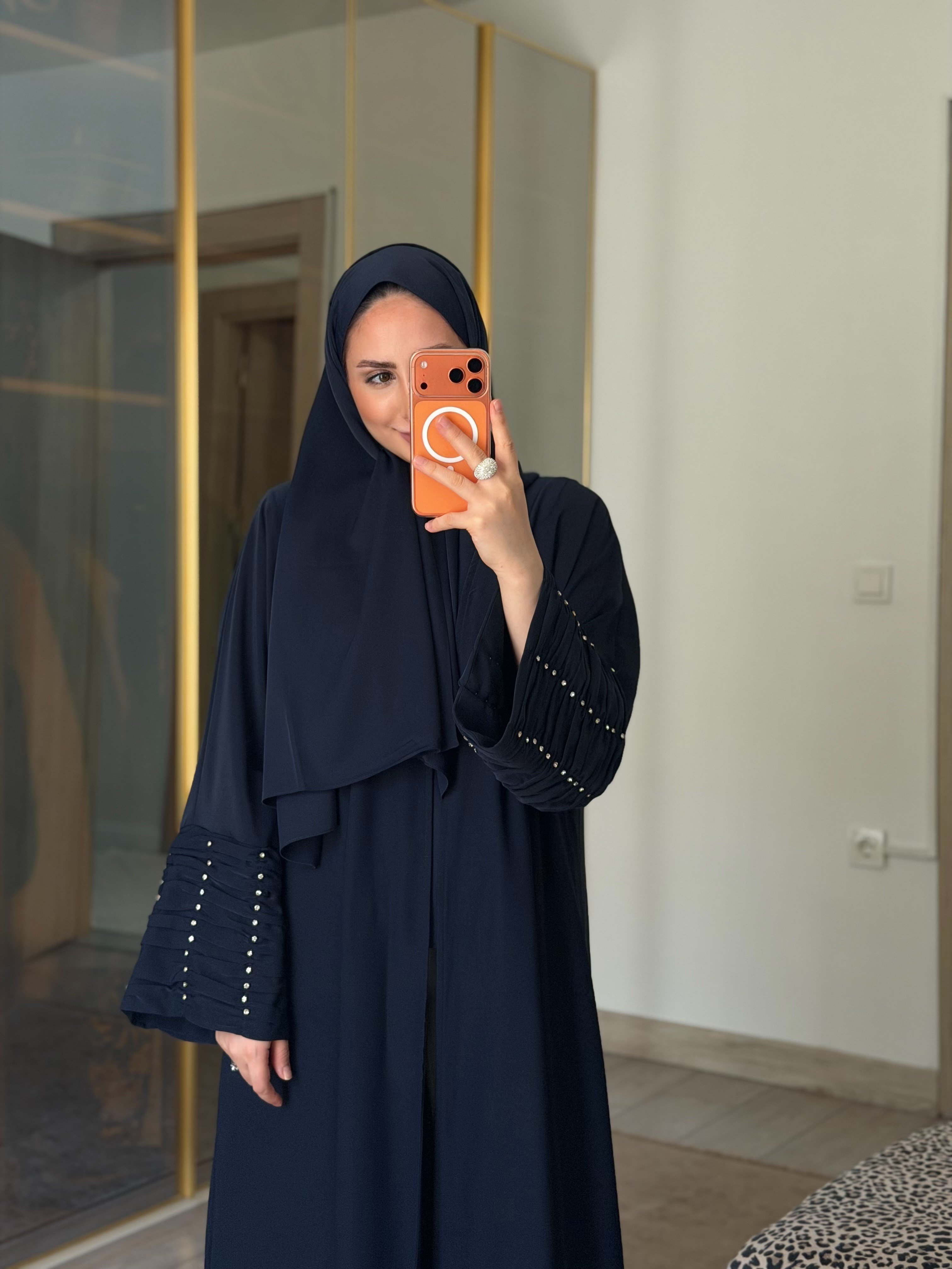 KOLLARI TAŞ BÜZGÜ DETAYLI ABAYA ŞAL SET 