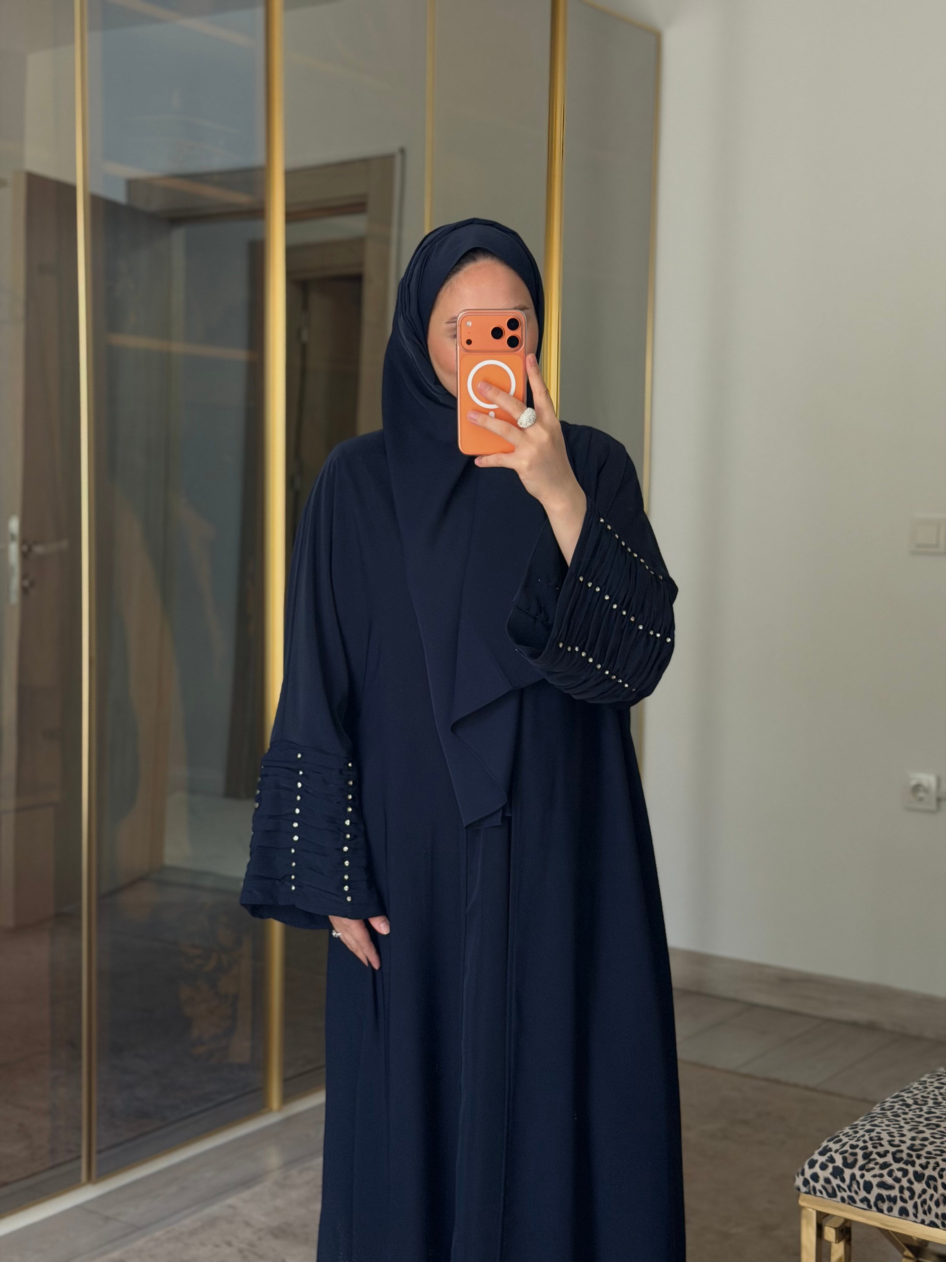 KOLLARI TAŞ BÜZGÜ DETAYLI ABAYA ŞAL SET 