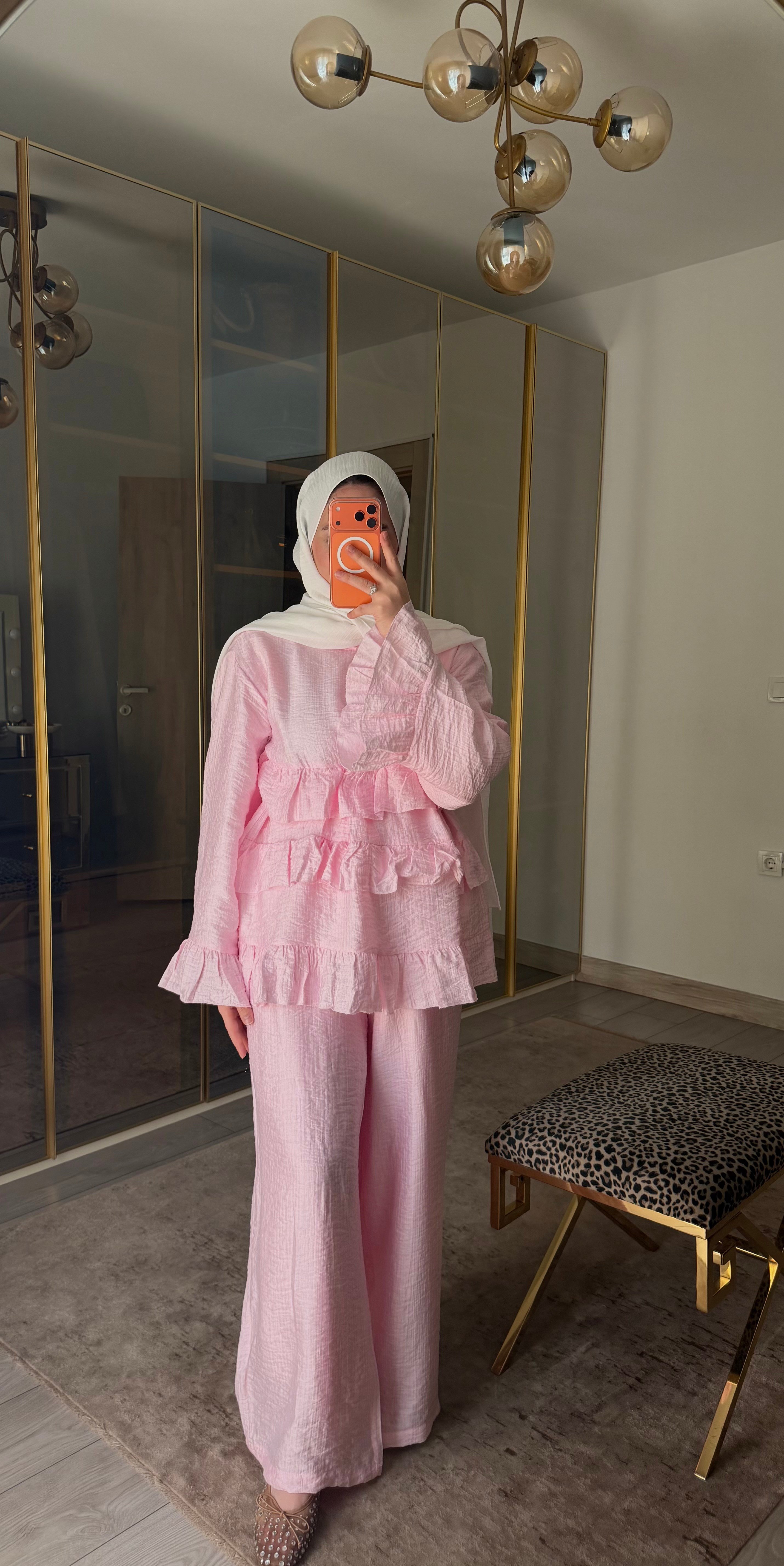 LARA VOLAN DETAYLI TAKIM ŞEKER PEMBE