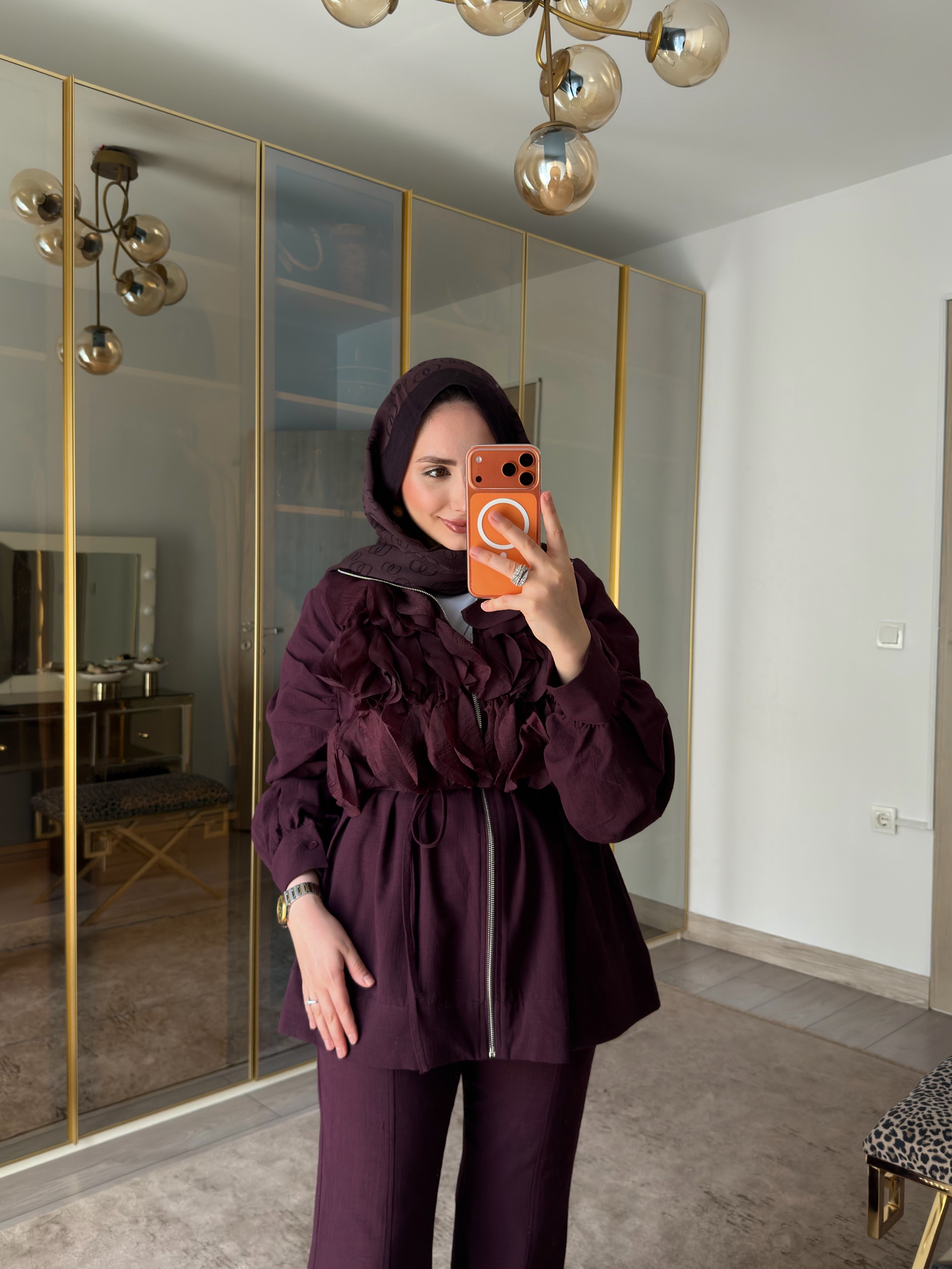 MELA ÖNÜ PETAL DETAYLI TASARIM TAKIM