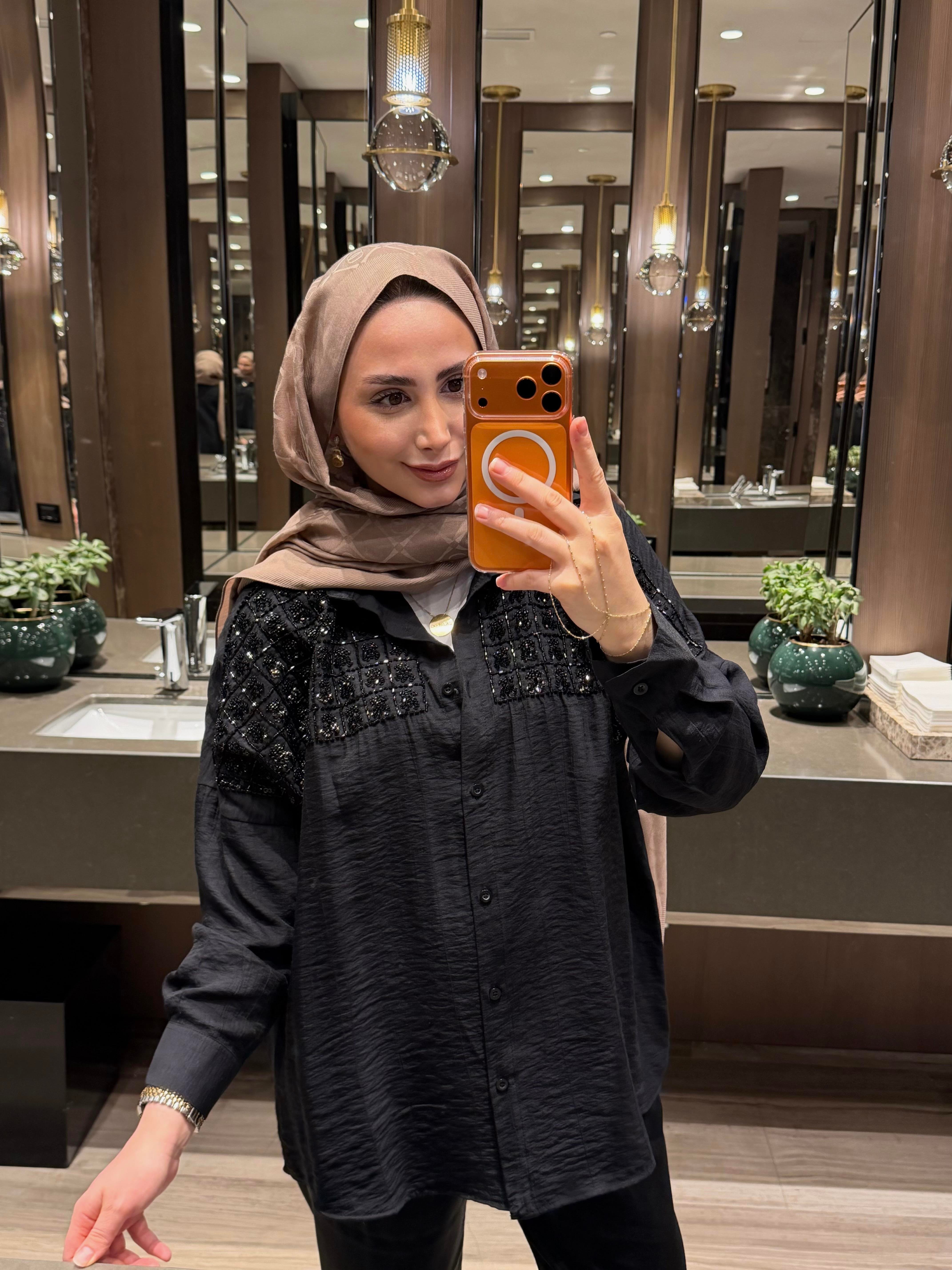 NORA KARE TAŞ İŞLEMELİ GÖMLEK SİYAH