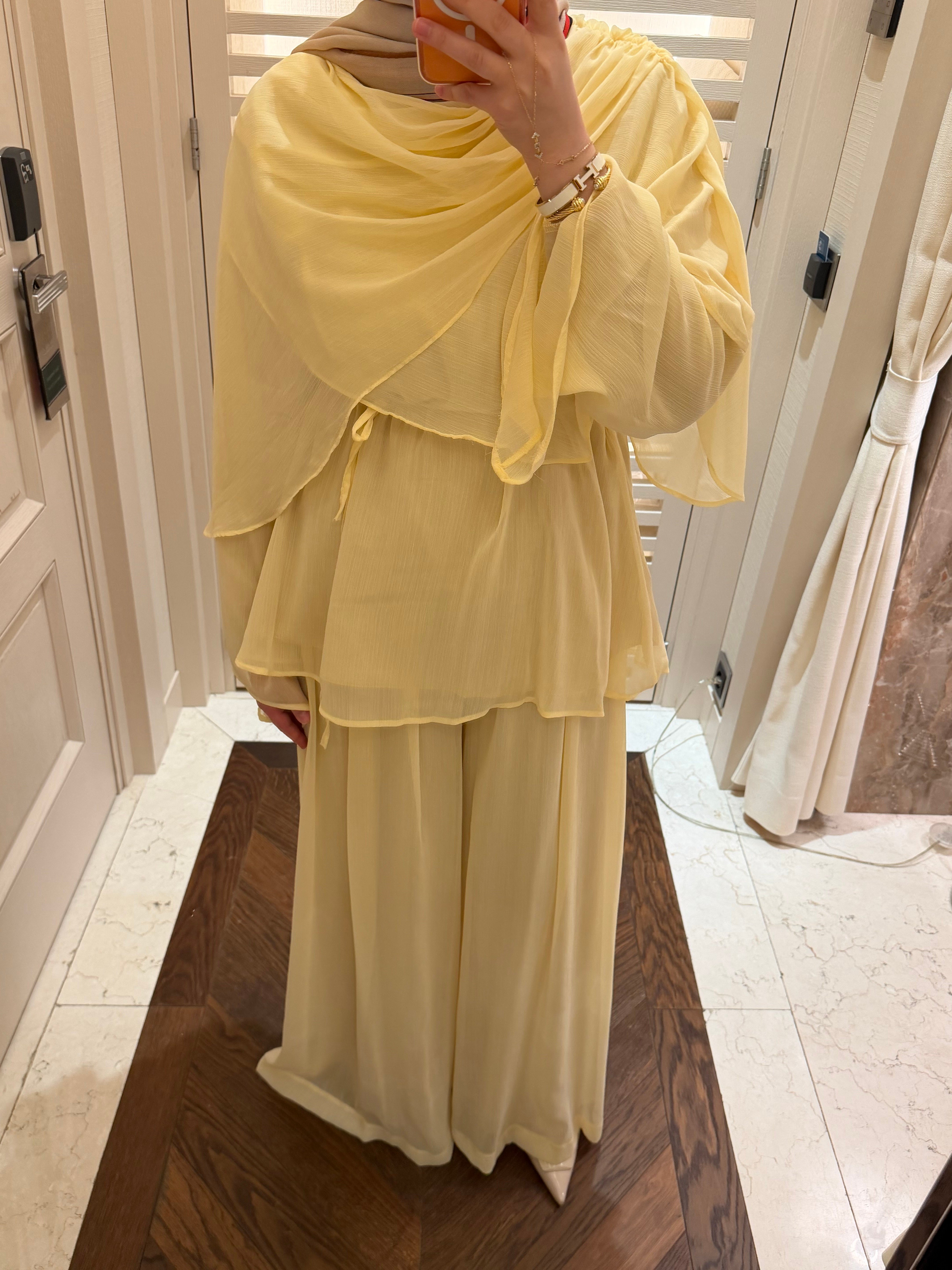 OMUZ PİLE DETAYLI YORYO ŞİFON TAKIM SARI