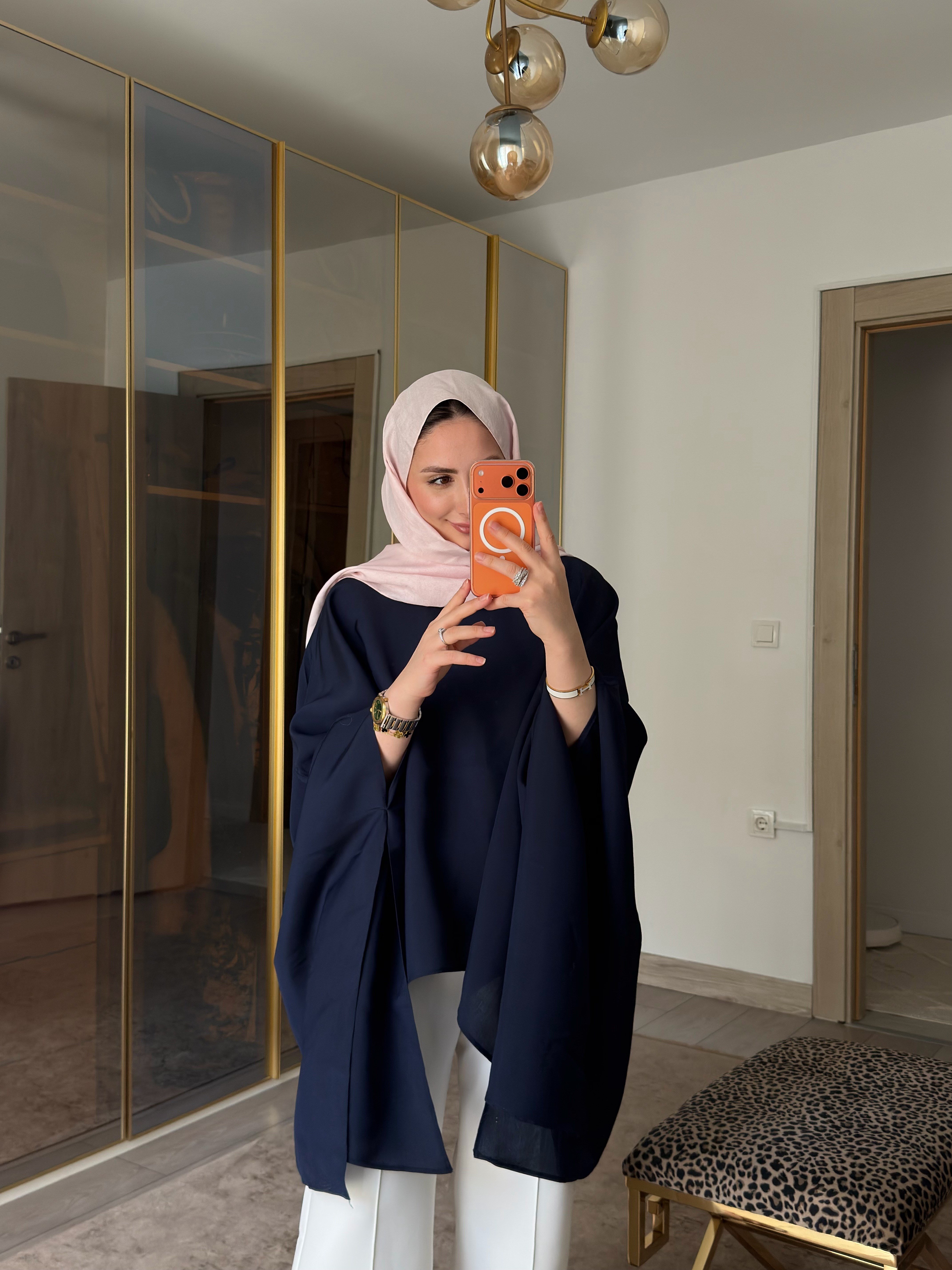 Pelerin İpeksi Dokulu Krep Bluz Lacivert 
