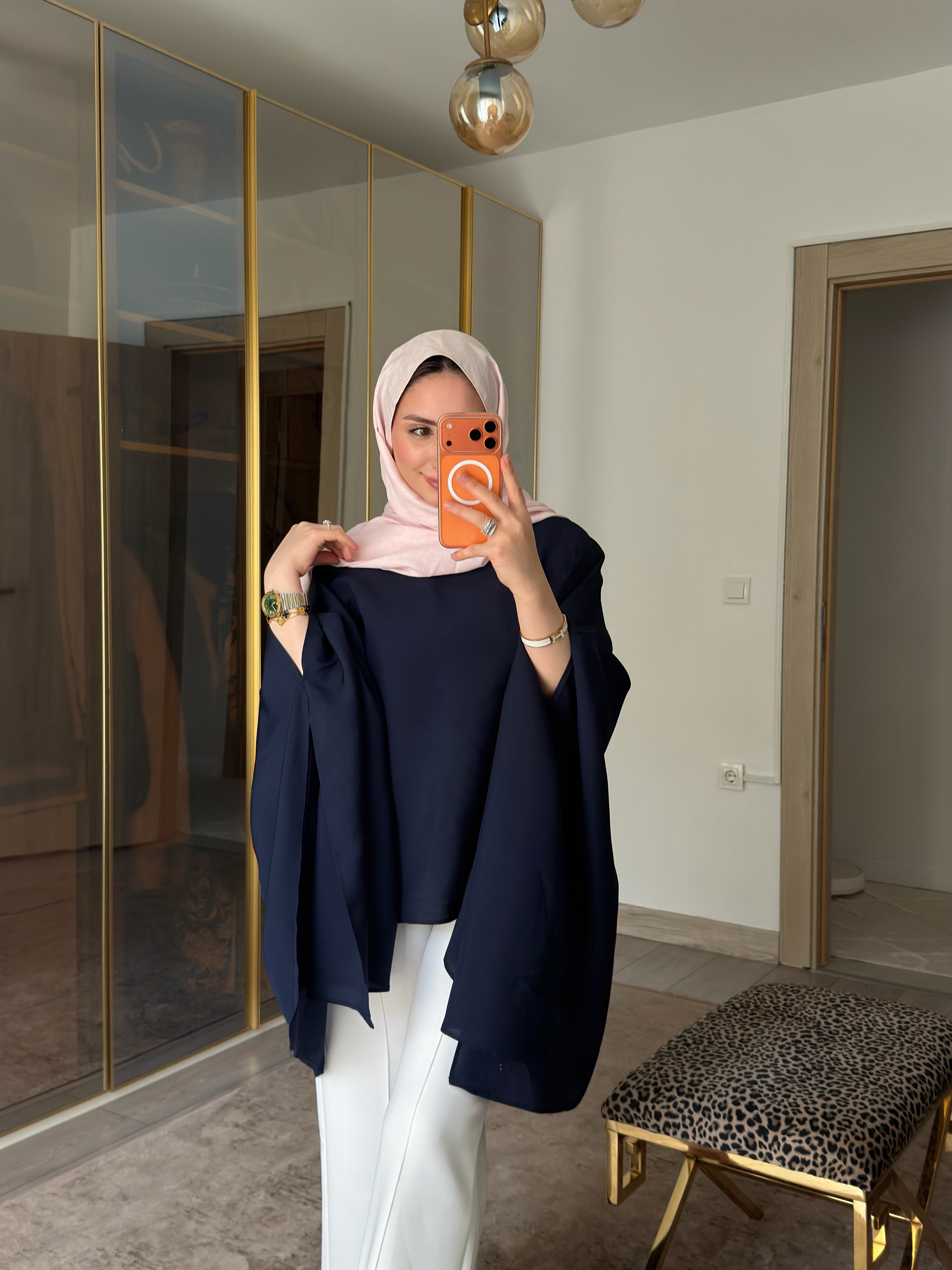 Pelerin İpeksi Dokulu Krep Bluz Lacivert 