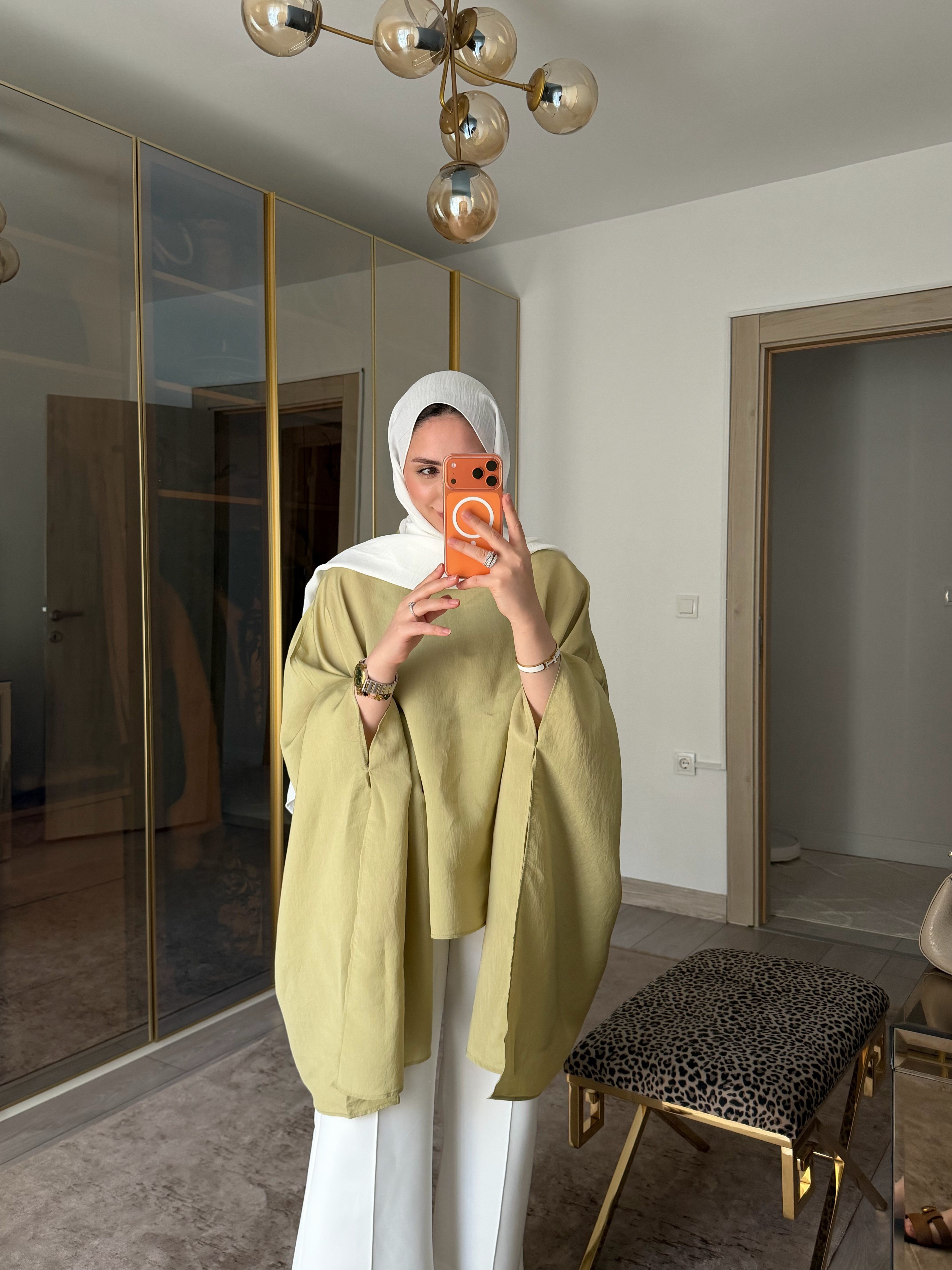 Pelerin İpeksi Dokulu Krep Bluz Yağ Yeşili 