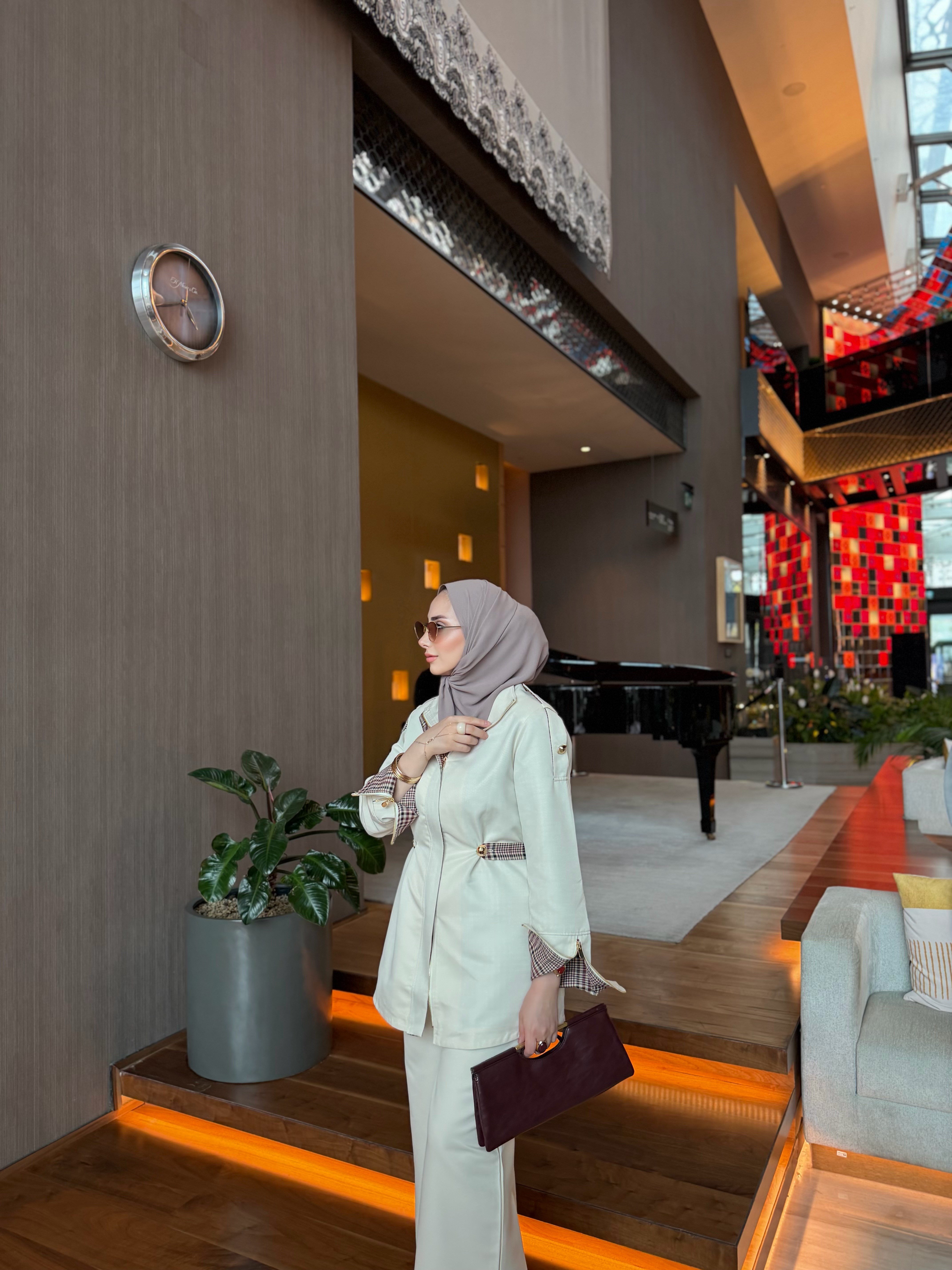 PREMIUM ELEGANCE TAKIM EKRU