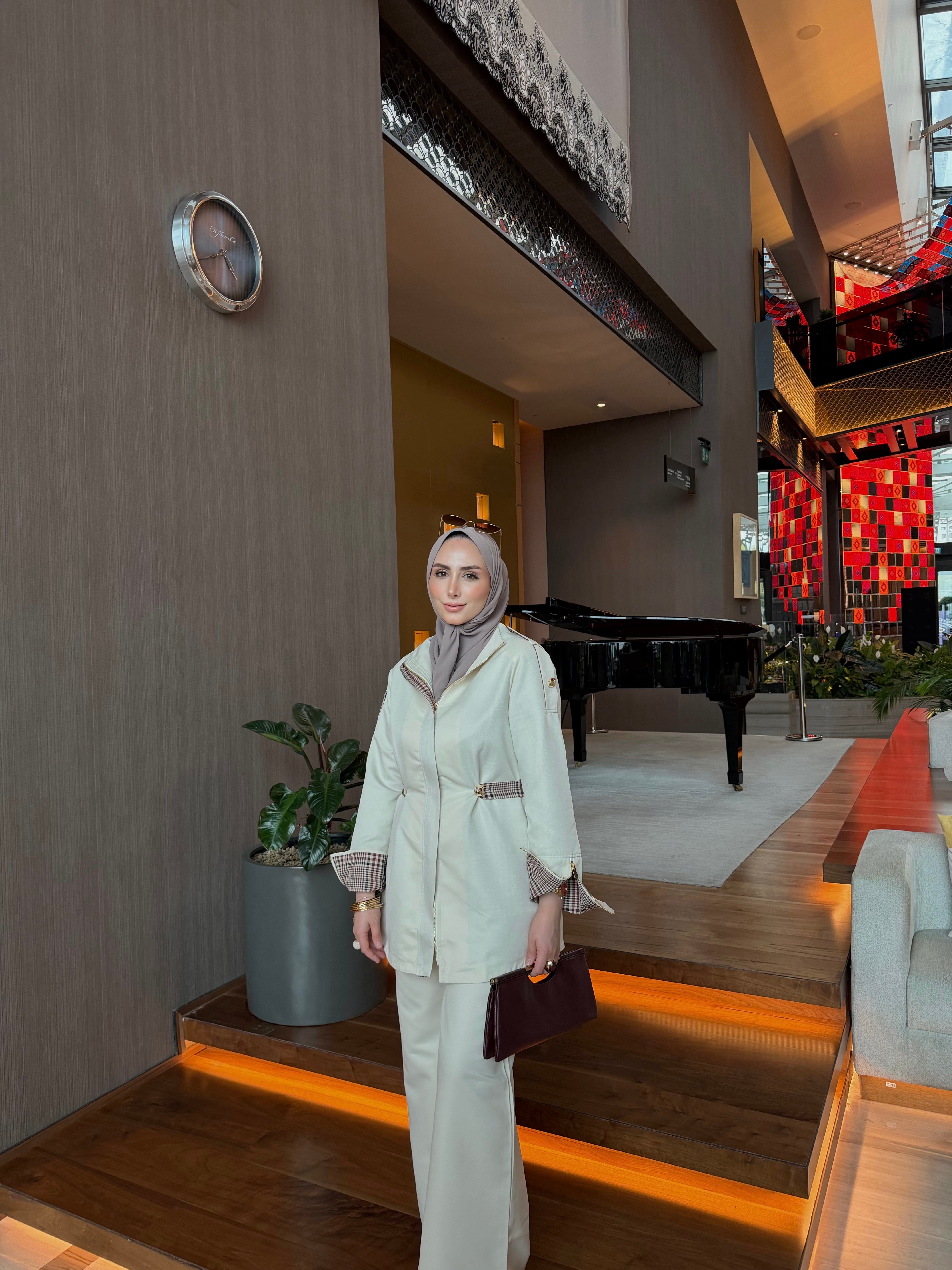 PREMIUM ELEGANCE TAKIM EKRU