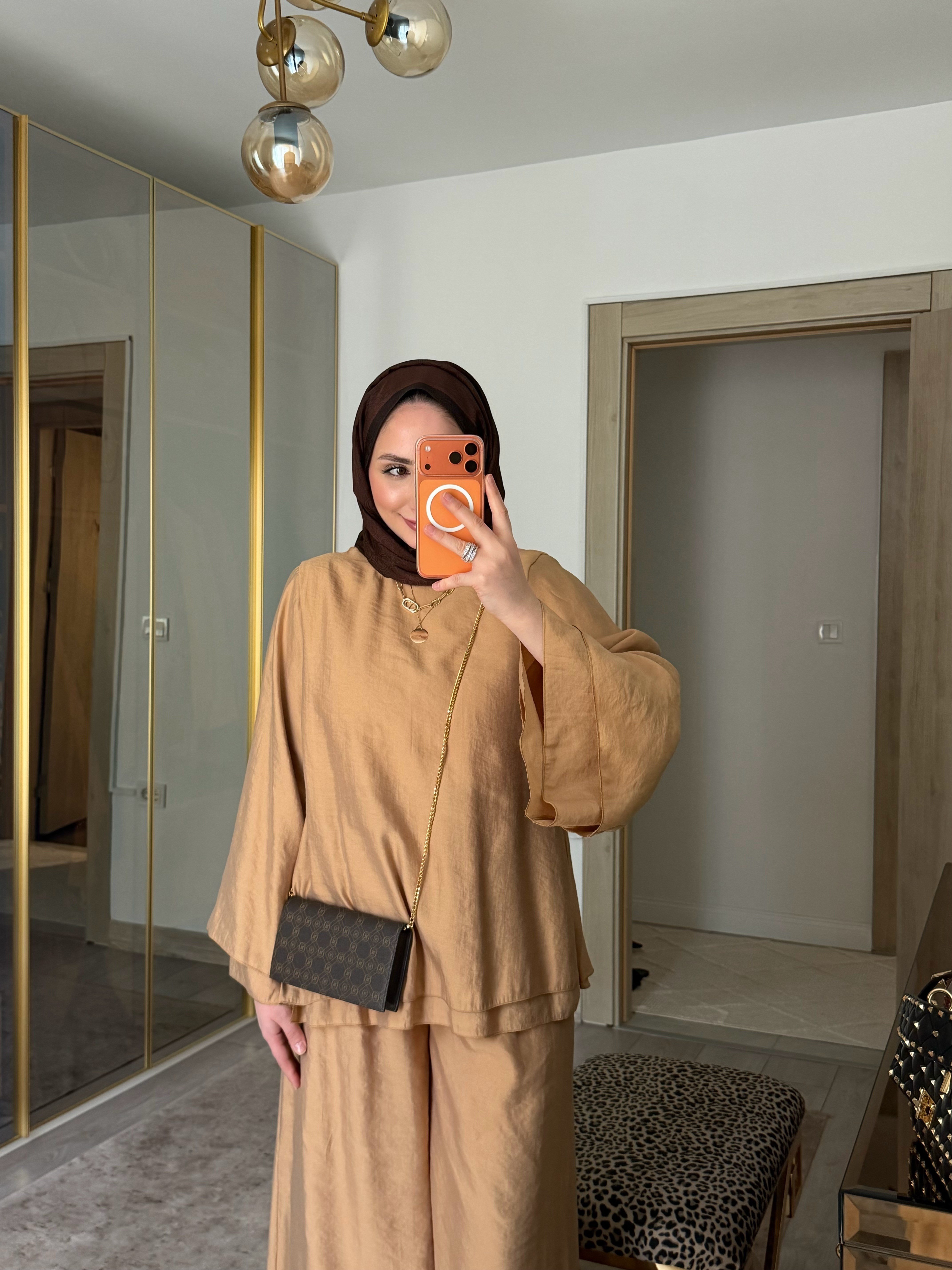 SOFT KATMANLI KOL&PAÇA DETAYLI ŞIK TAKIM CAMEL