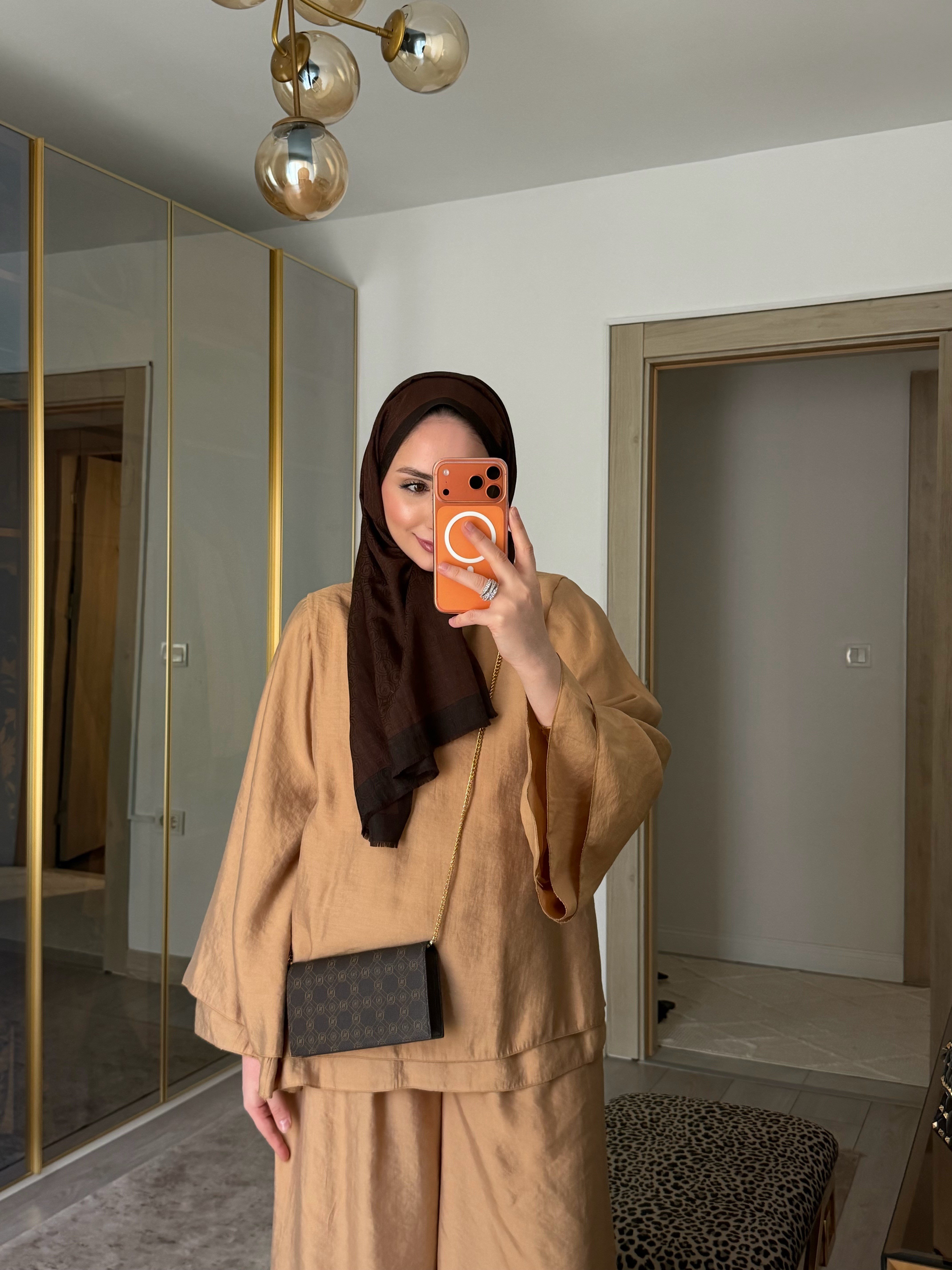 SOFT KATMANLI KOL&PAÇA DETAYLI ŞIK TAKIM CAMEL