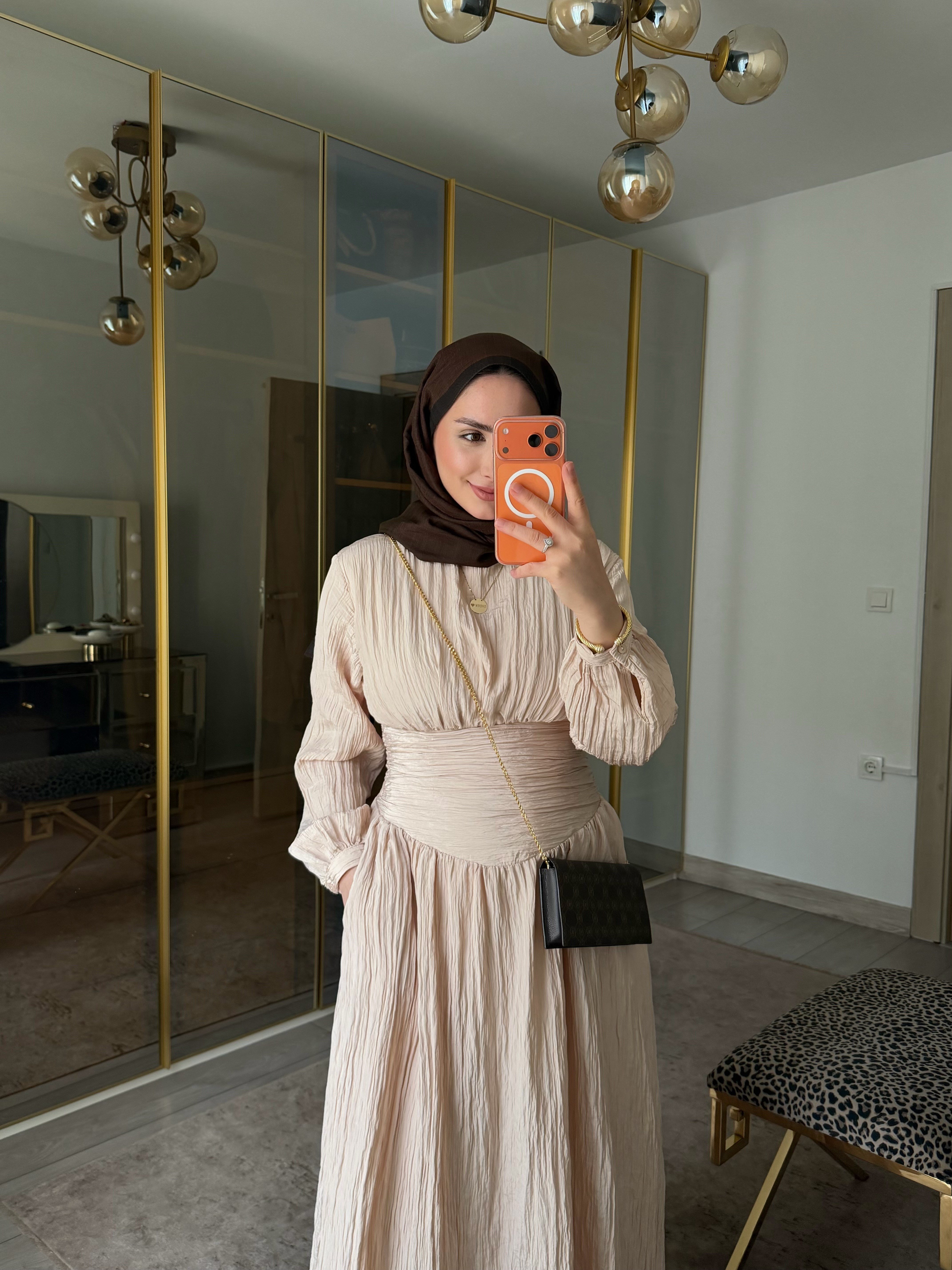 UKTE BEL DETAYLI ELBİSE BEJ