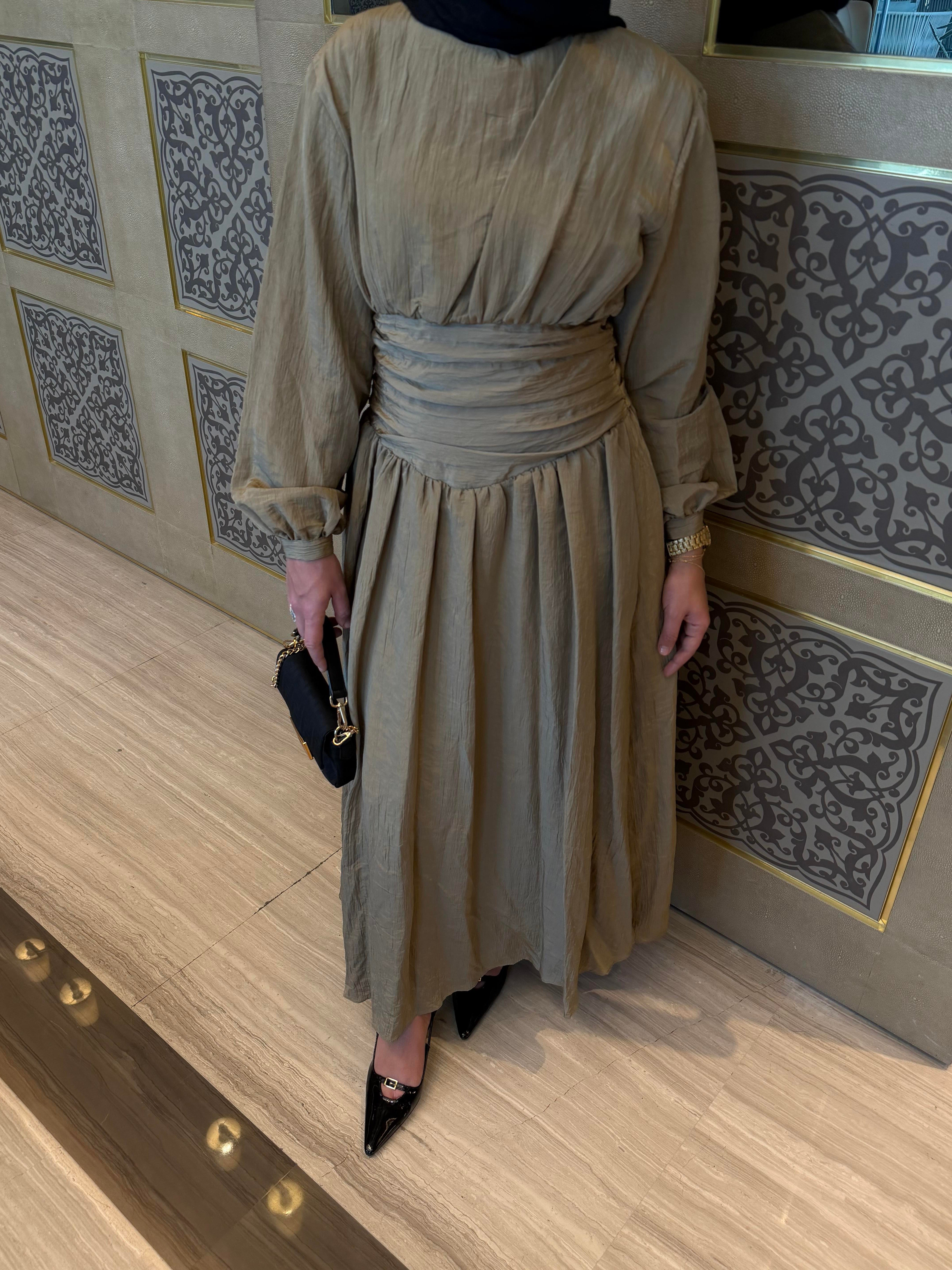 UKTE BEL DETAYLI ELBİSE SOFT HAKİ