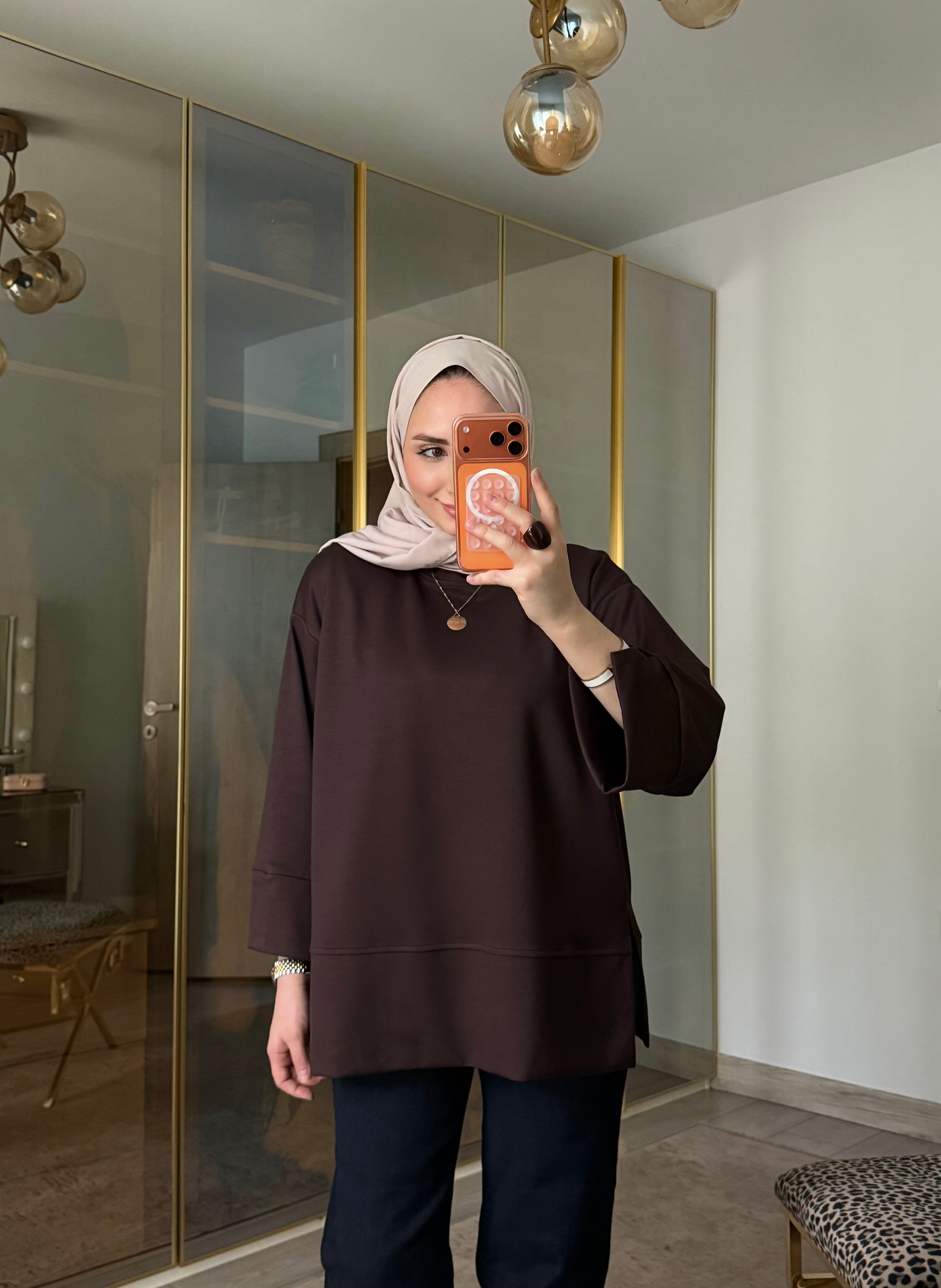 YANI YIRTMAÇLI UZUN KOLLU SWEAT KAHVE