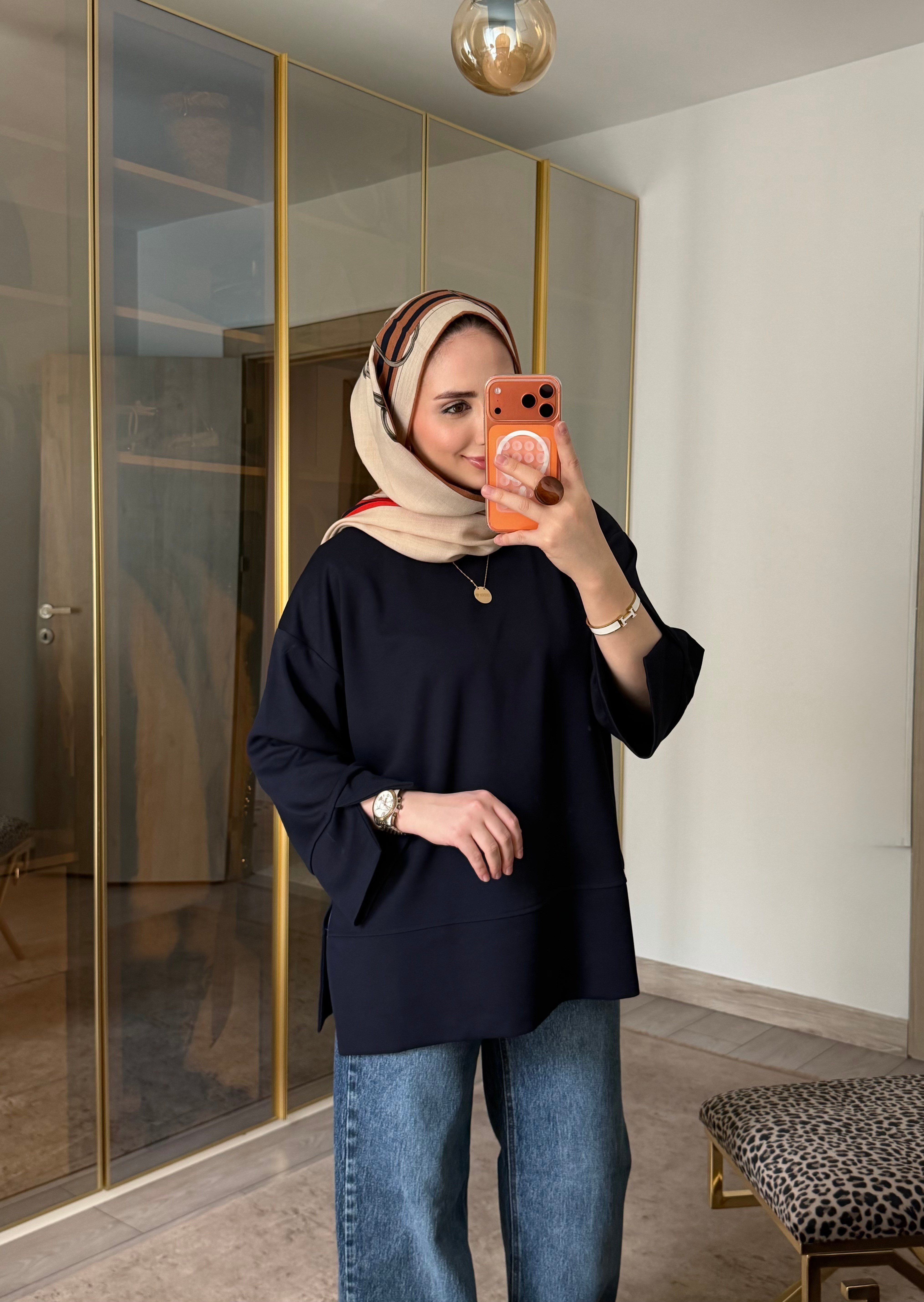 YANI YIRTMAÇLI UZUN KOLLU SWEAT LACİVERT