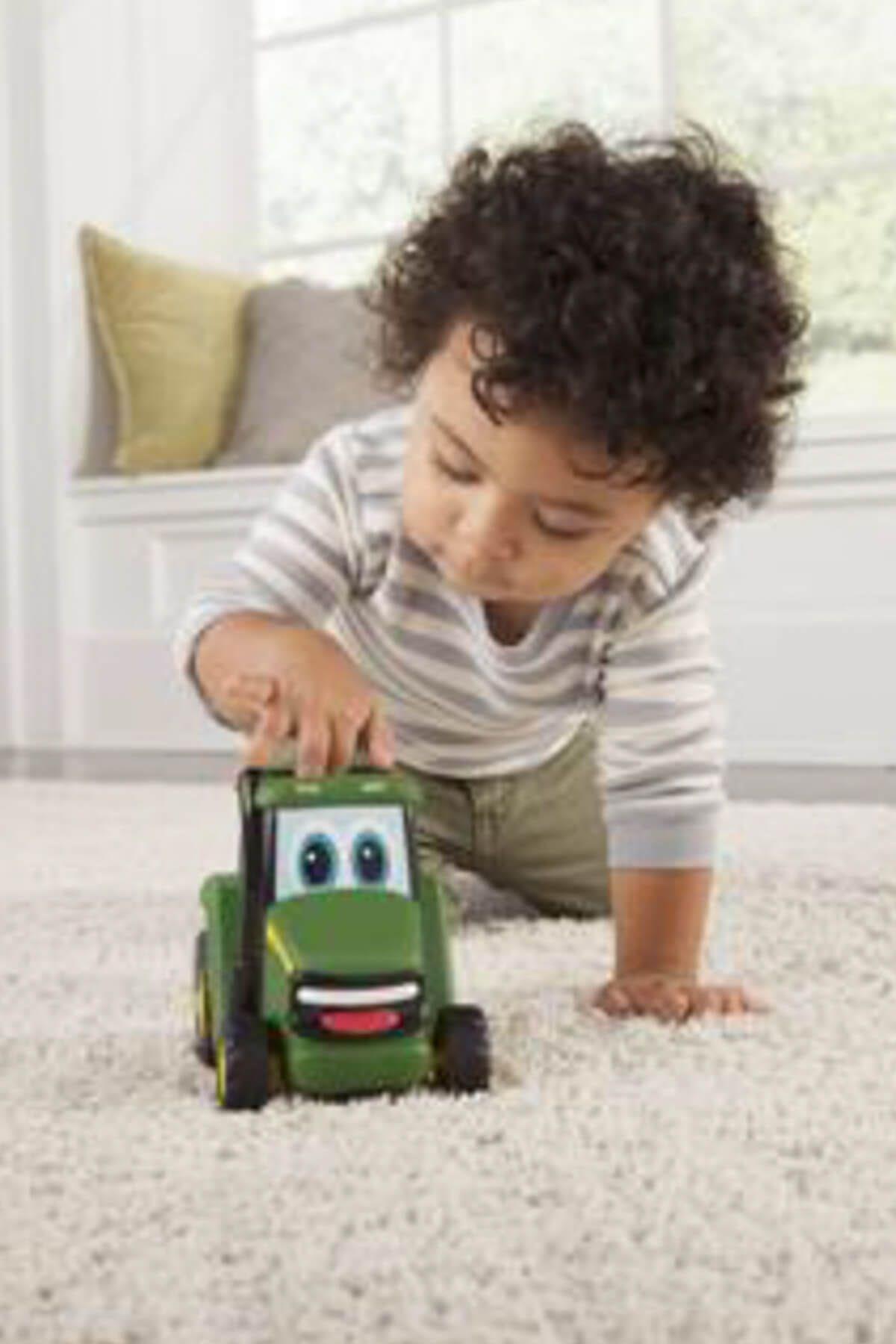 john-deere-traktor-johnny--349bf7.jpg