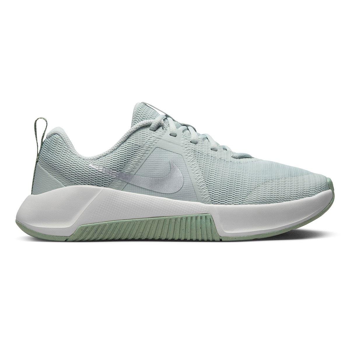 Nike Mc Trainer 3 Kadın Antrenman Ayakkabısı